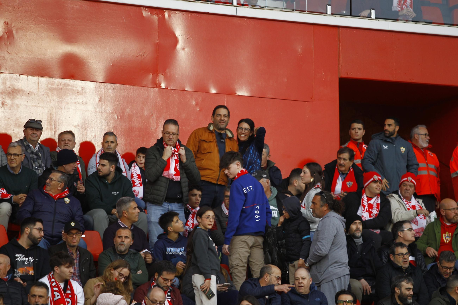 Búscate en la arrolladora victoria del Almería ante el Sevilla en la Copa del Rey, en imágenes