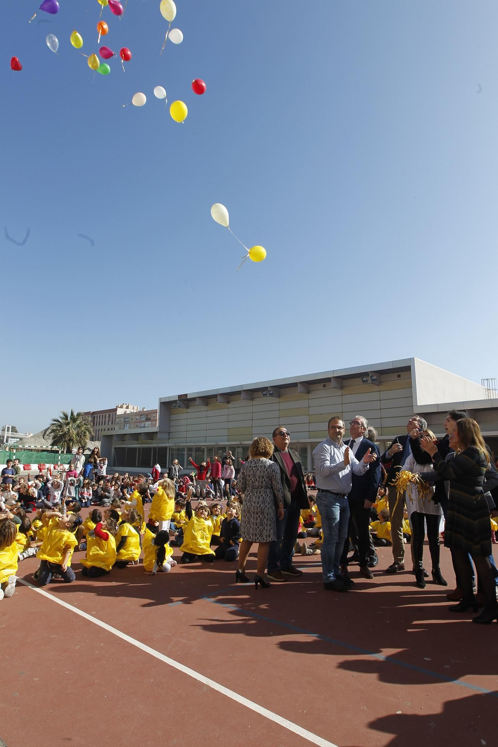 Fotogalería Día Internacional del Niño con Cáncer CEIP Mediterráneo. Almería