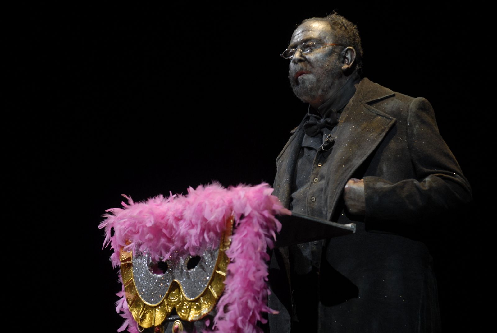 Los Pueblos y sus Personajes