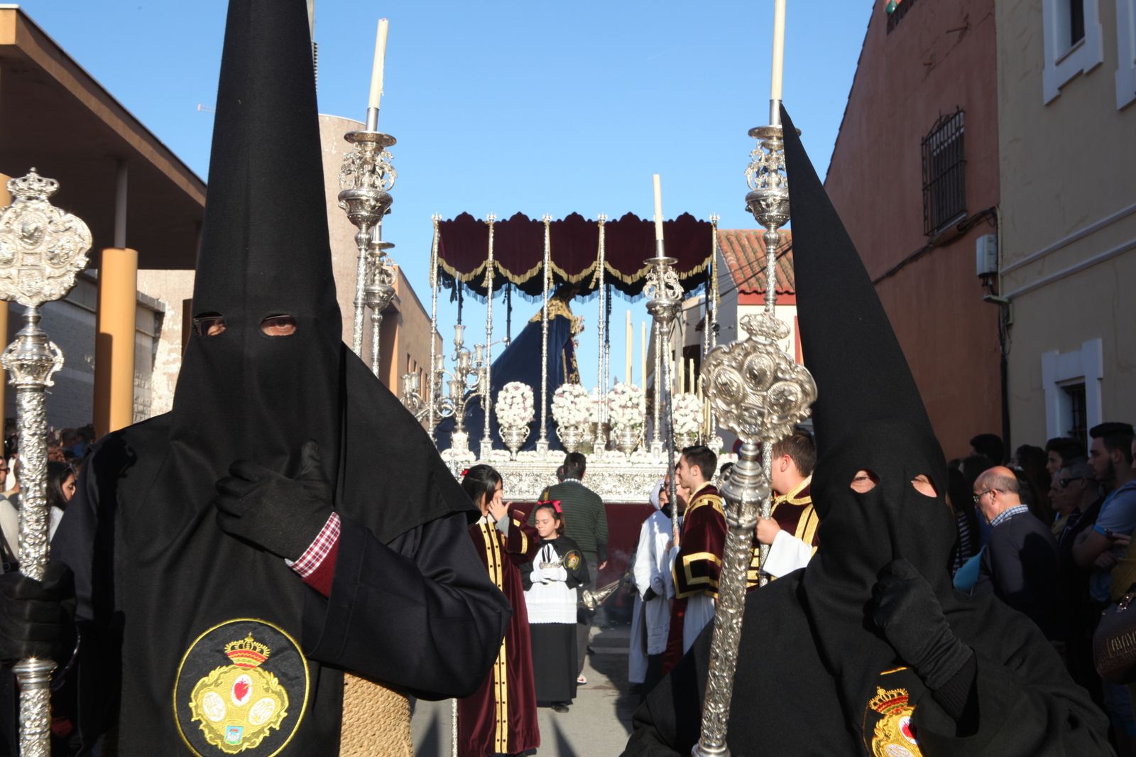 Penas y Dolores, por las calles de La Línea