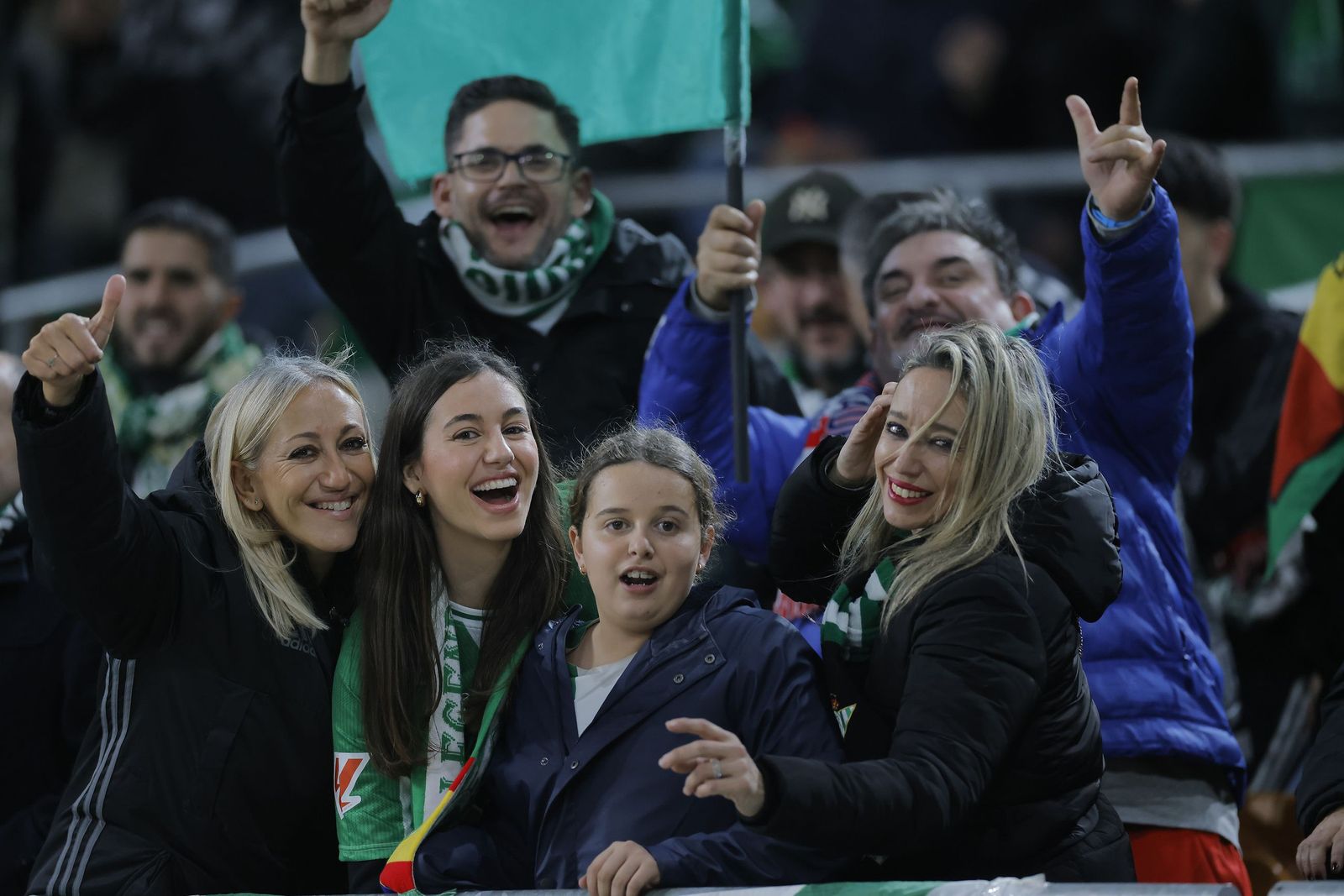 Búscate en las fotos del Betis - Atlético de Madrid