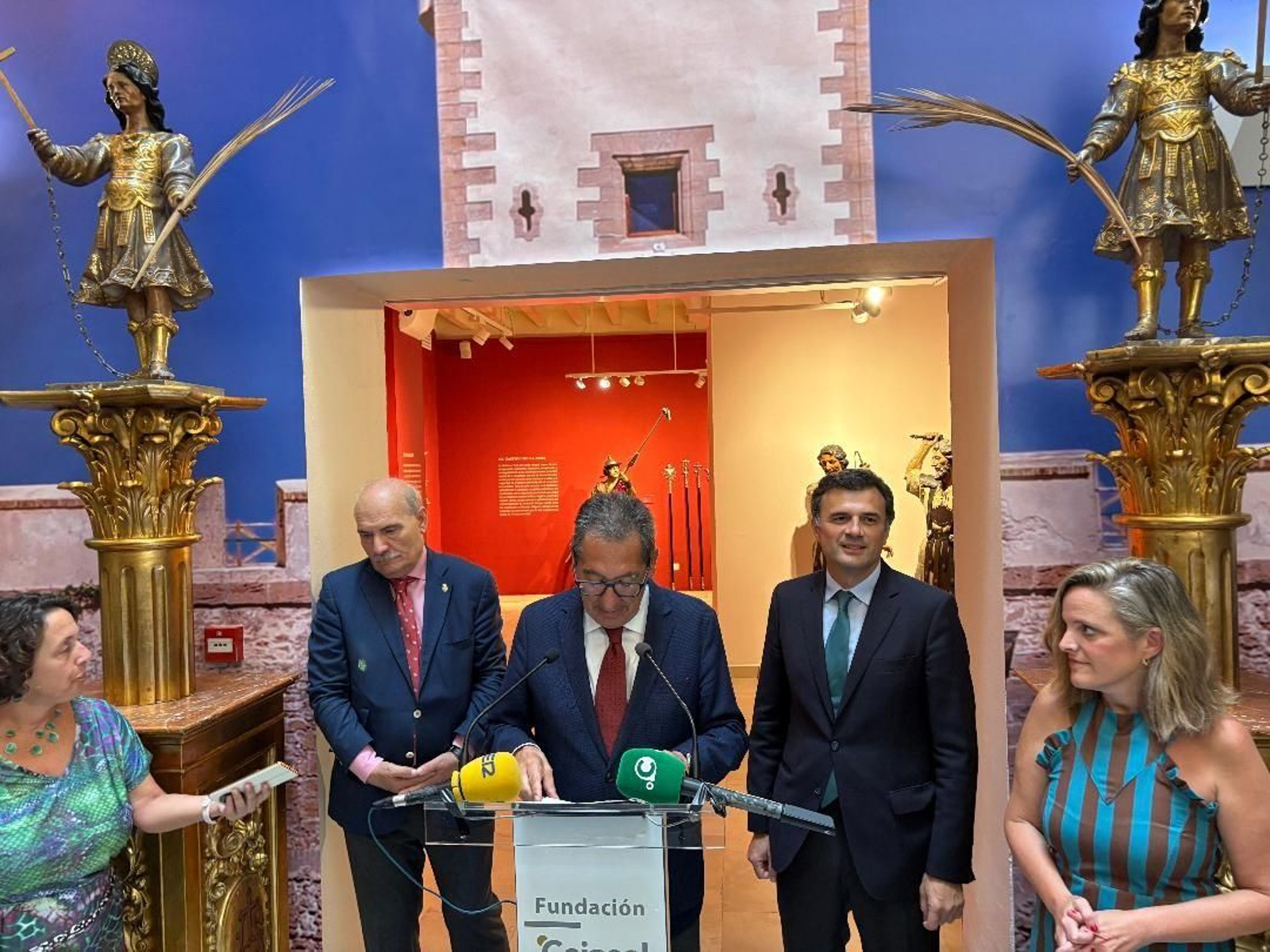 Juan Carlos Jurado, Antonio Pulido, el alcalde Bruno García y Maite González García-Negrotto, durante la inauguración.
