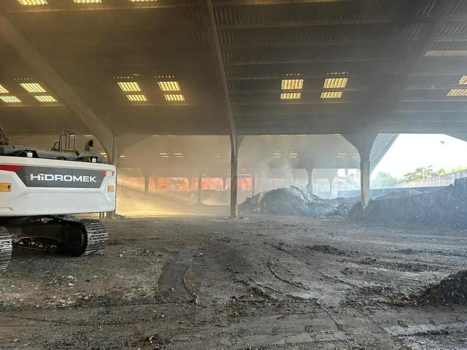 Incendio de residuos en el basurero Sur de Europa en Los Barrios