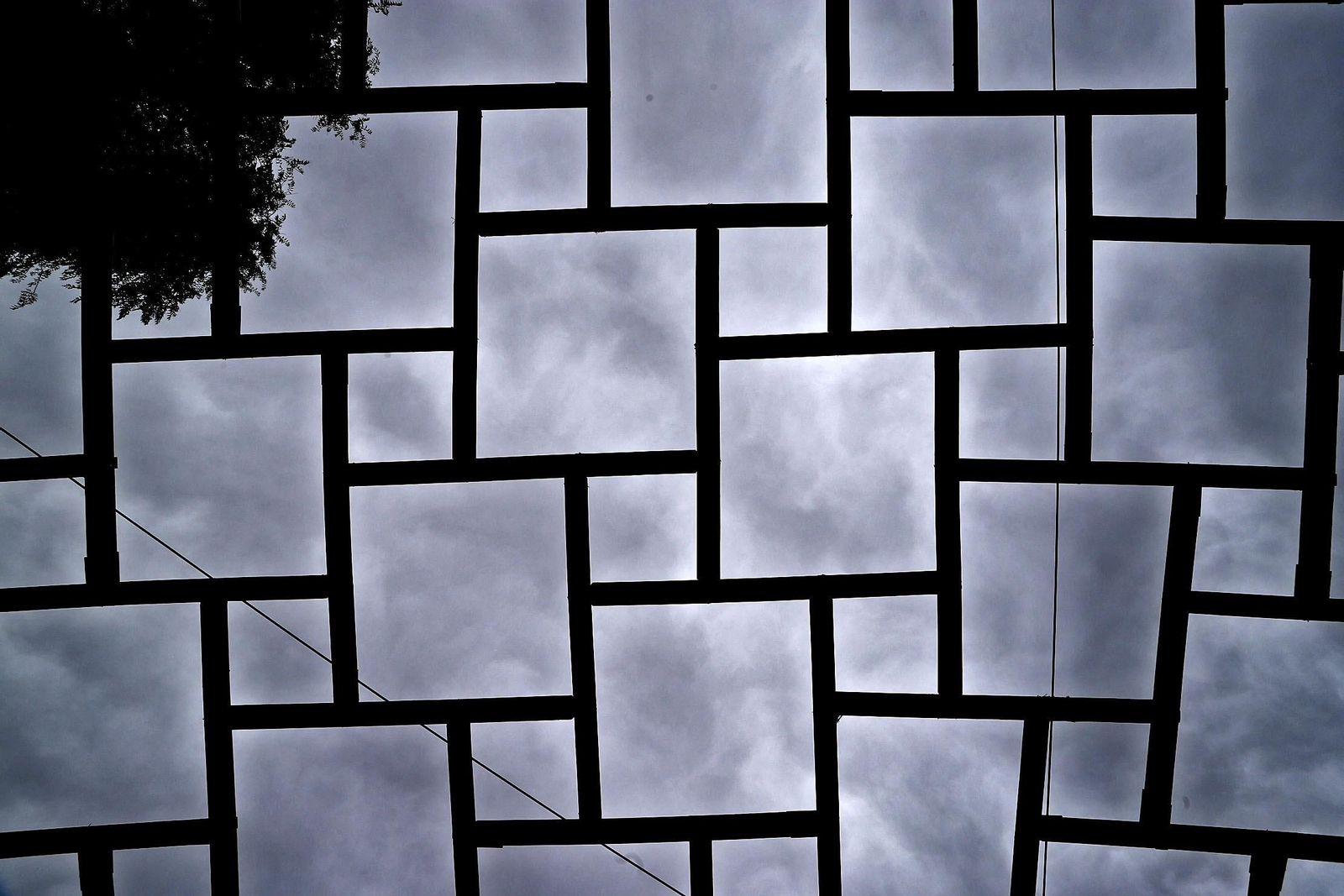 La plaza de los templetes en la Orden vuelve a abrir al público tras las obras.