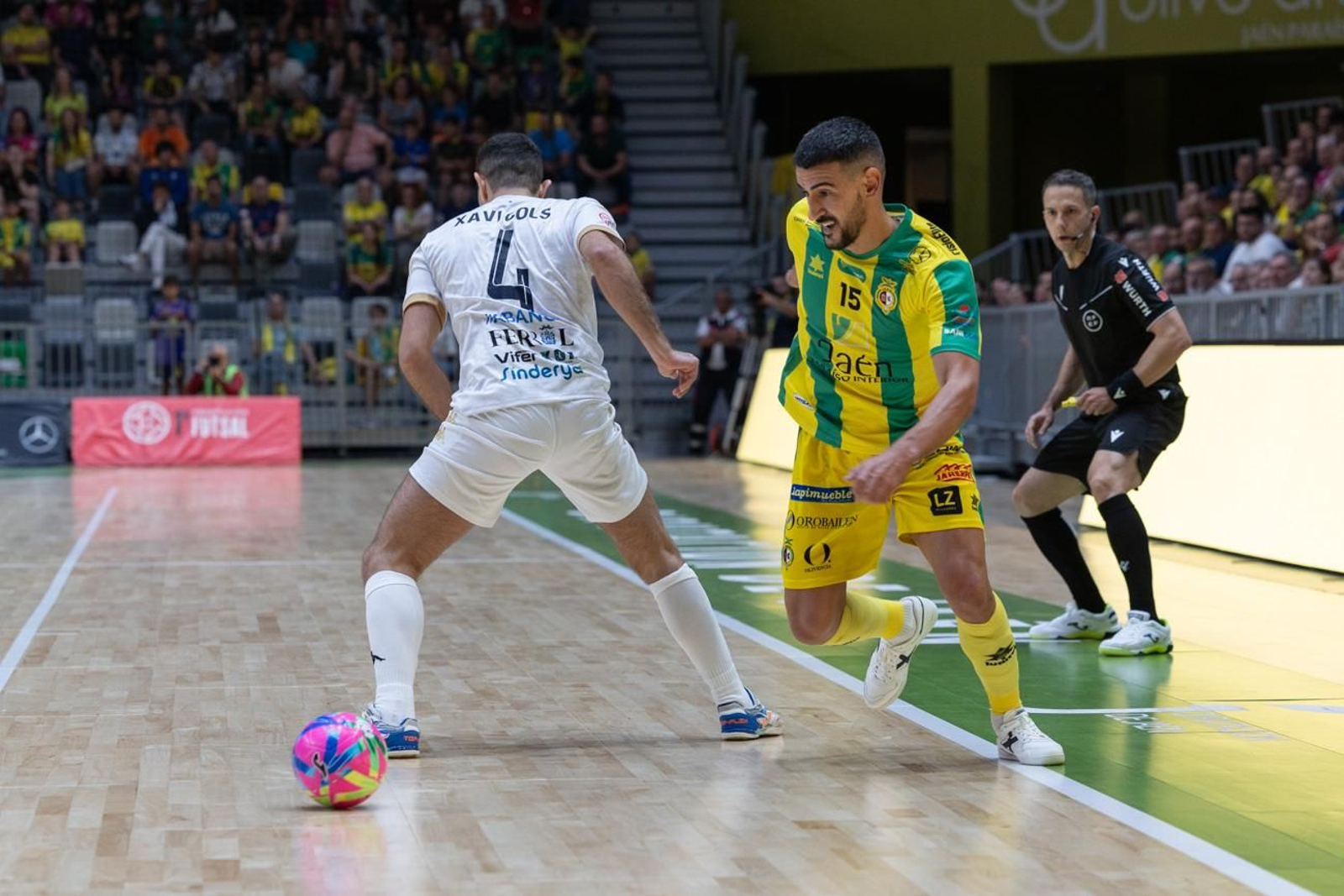 Las mejores imágenes de la amplia victoria del Jaén Paraíso Interior FS sobre O Parrulo Ferrol