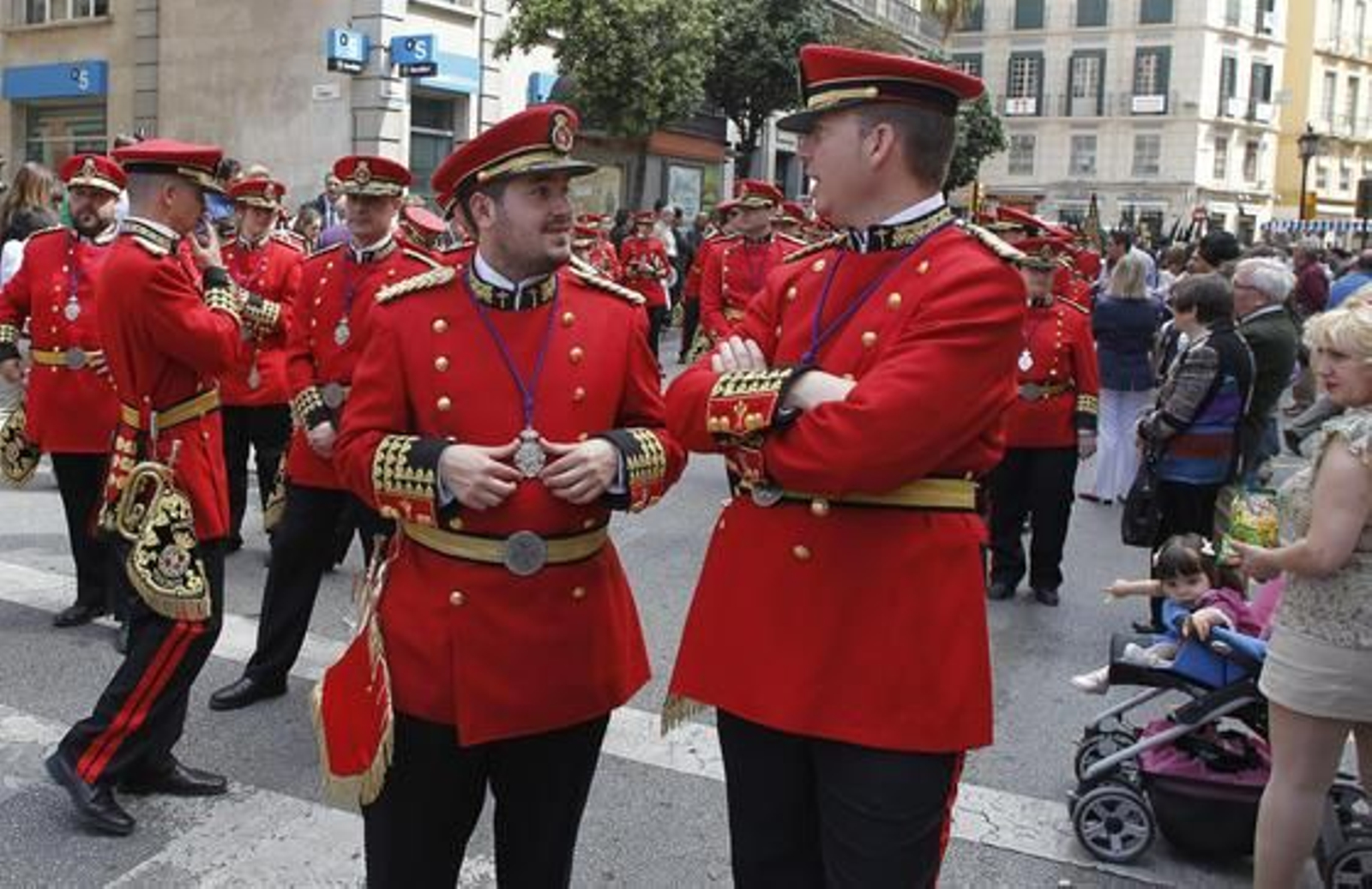 El buen tiempo acompaña a las procesiones en este primer día de Semana Santa

Foto: Sergio Camacho