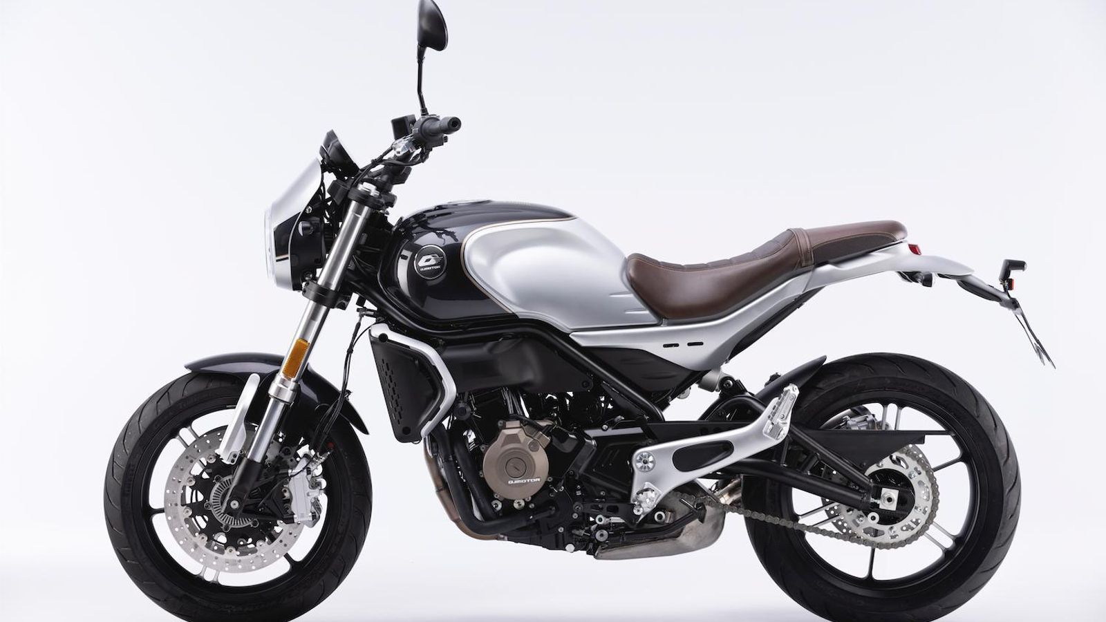 De los Custom, además de la versión que ahora se pone a la venta, habrá una 125 cc.