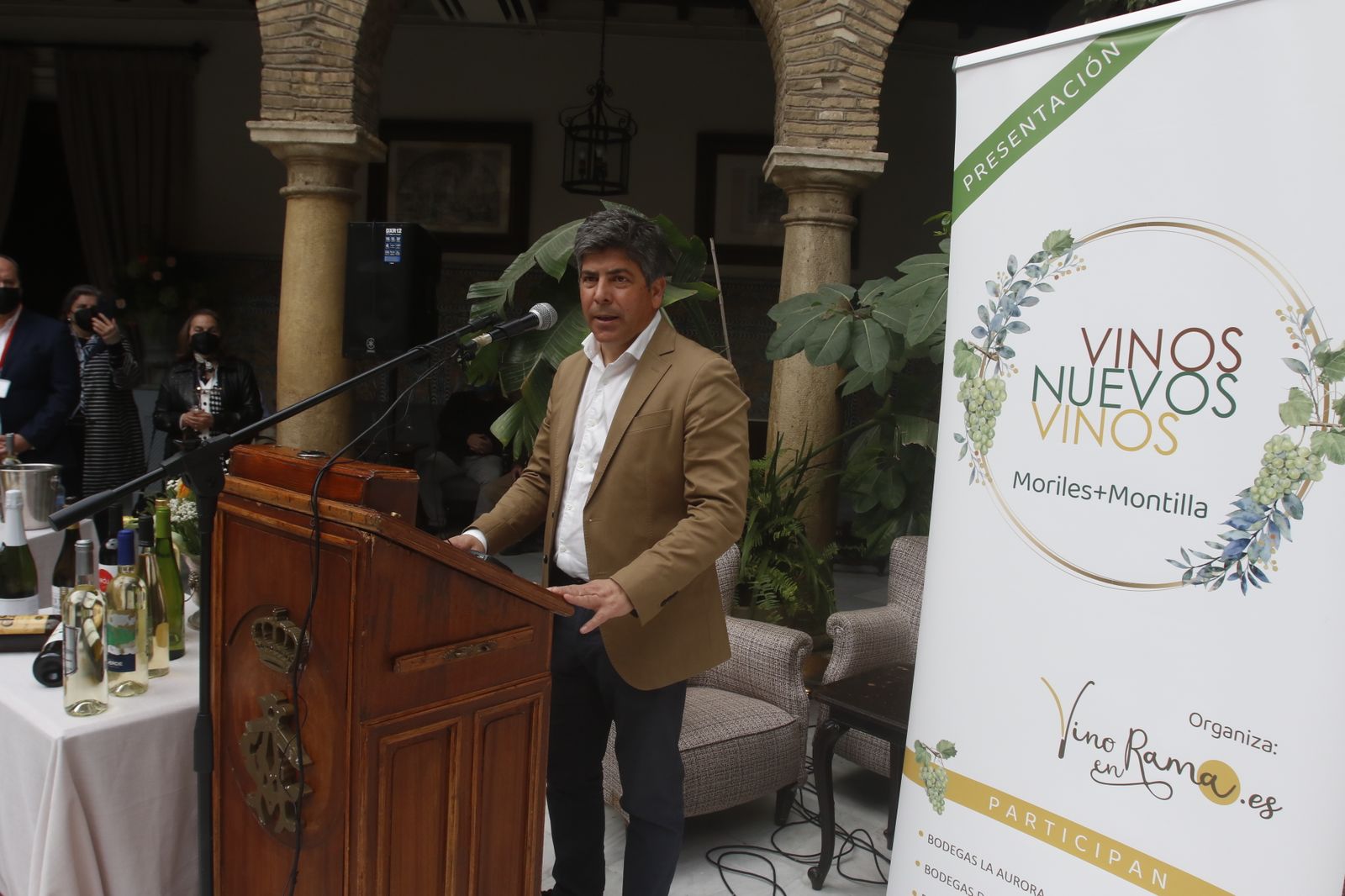 La presentación en sociedad de los vinos nuevos de Moriles y Montilla, en imágenes