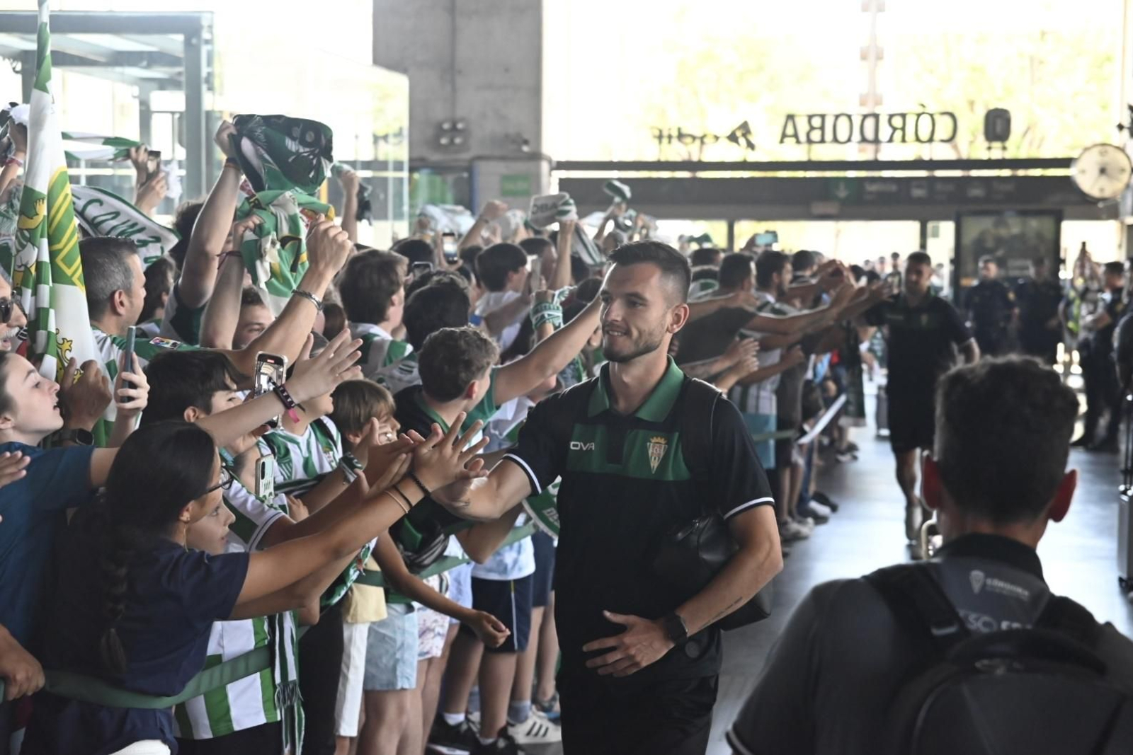 Las mejores fotos de la despedida al Córdoba CF antes de su viaje a Barcelona