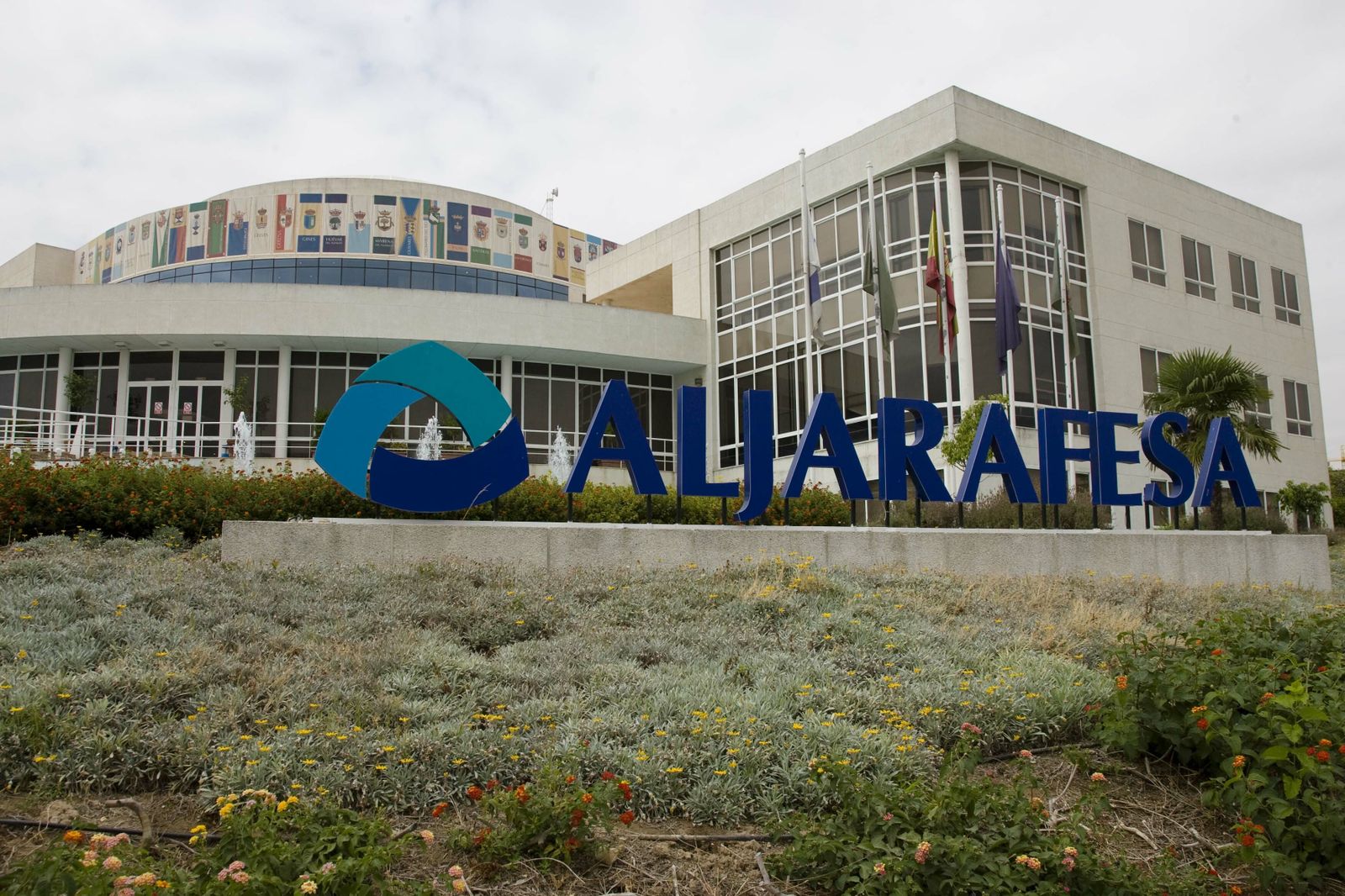 La sede de Aljarafesa, en Tomares. f