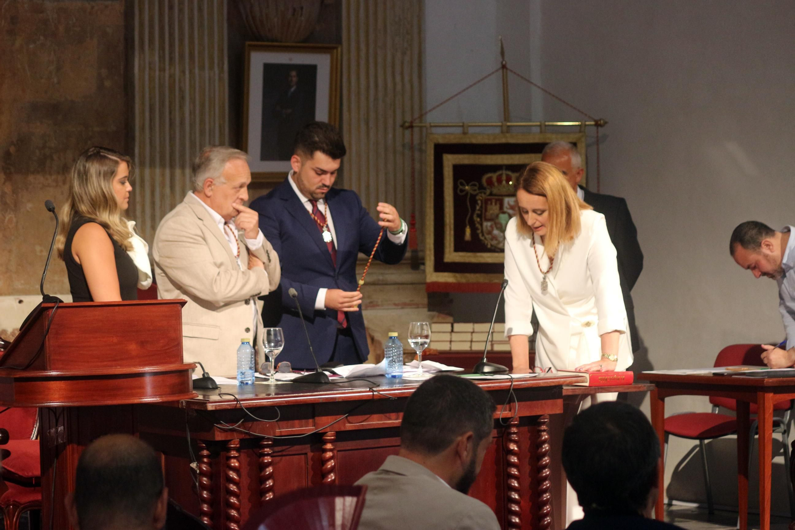 La investidura de Aurora Salvador, alcaldesa de Puerto Real, en imágenes