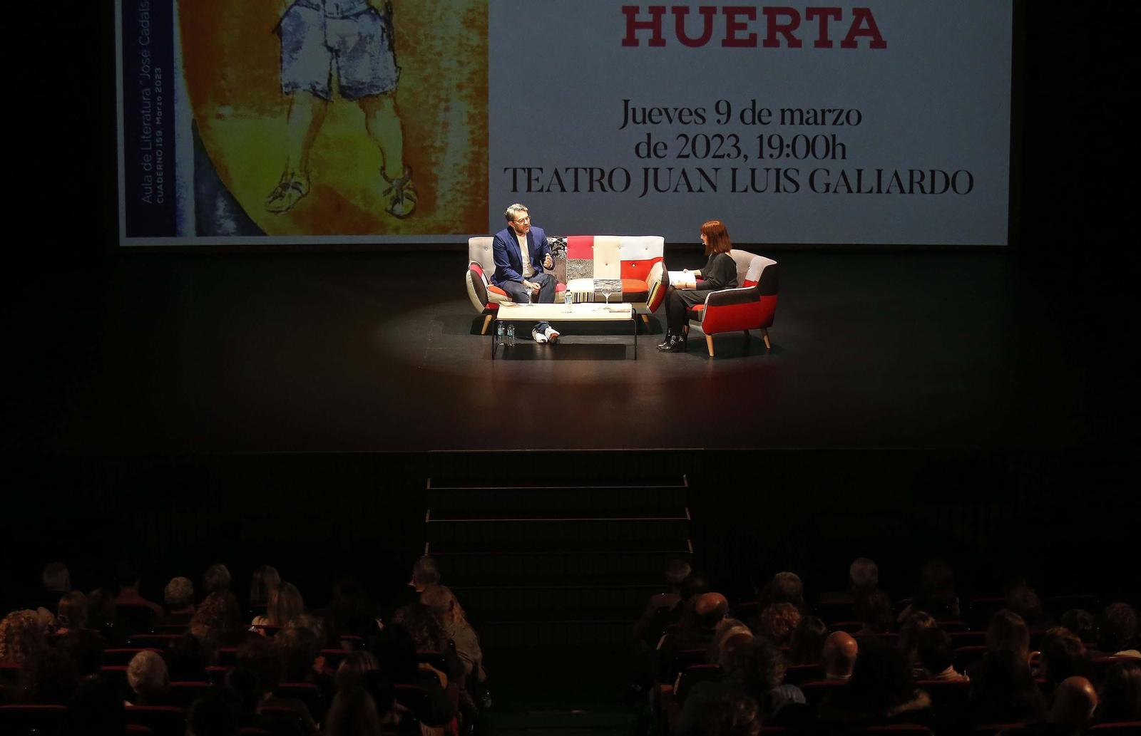 Fotos de Máximo Huertas  en los encuentros literarios del Aula de Literatura José Cadalso de San Roque.