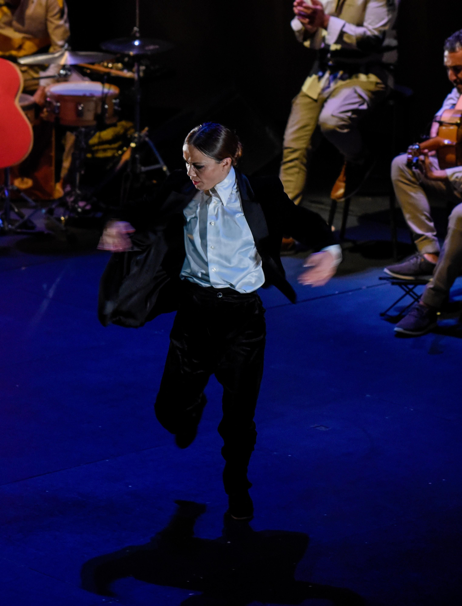 Las imágenes del espectáculo de Olga Pericet en la Bienal de Flamenco