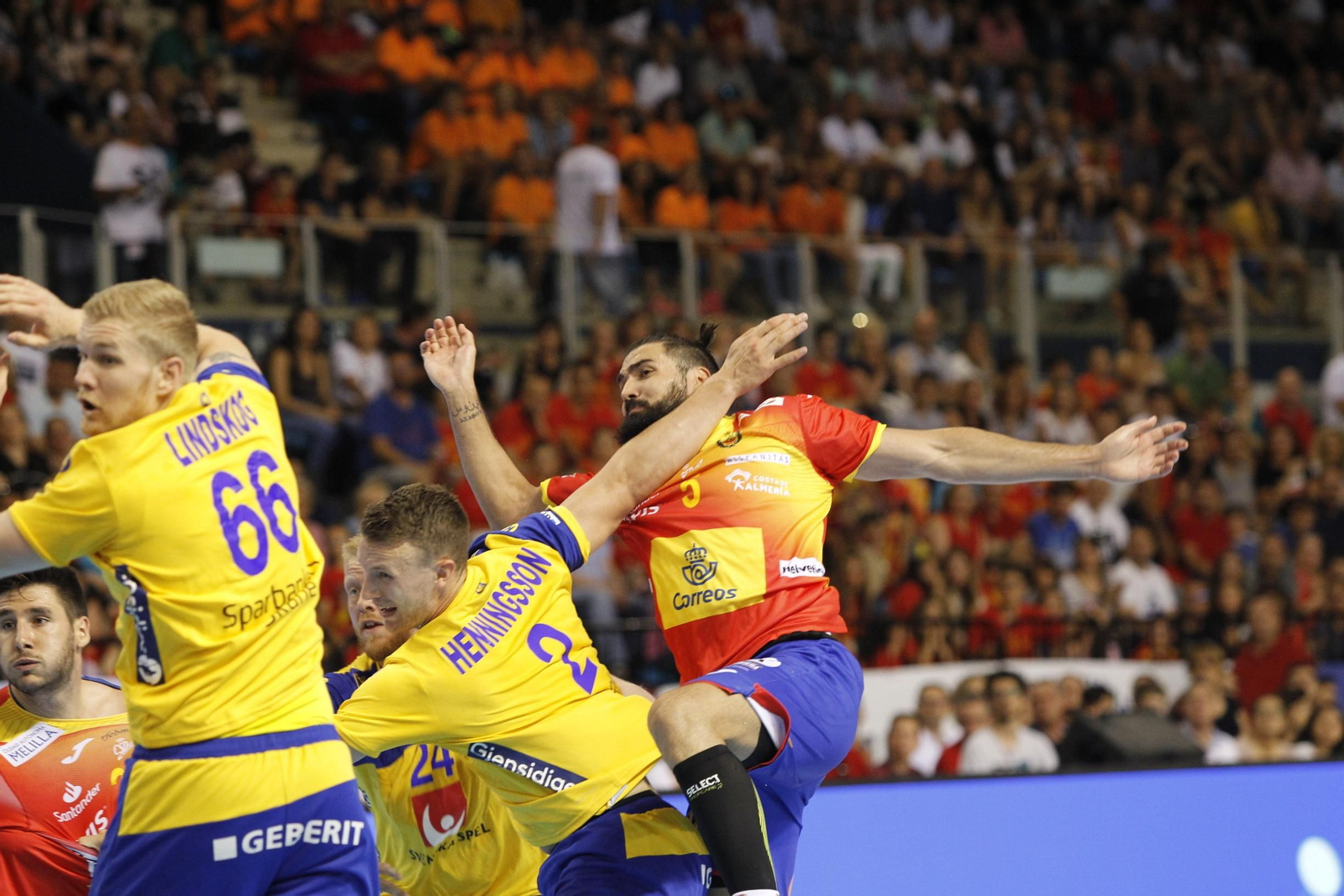 Fotogalería España-Suecia. Balonmano. Palacio Juegos Mediterráneos. Almería