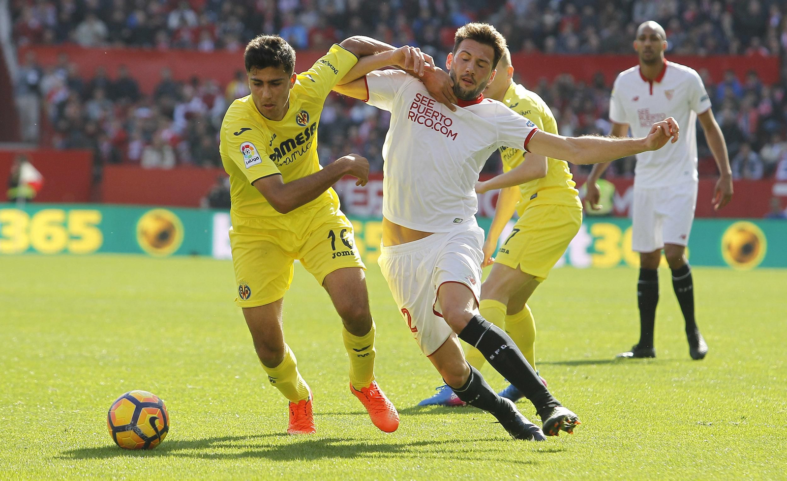 El Sevilla-Villarreal, en imagenes
