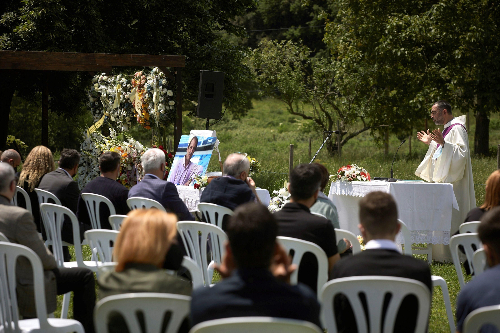 Ceremonia en memoria de Francesc Arnau
