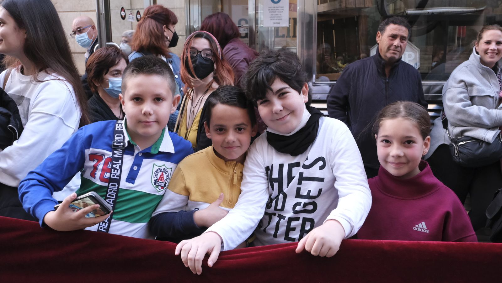 Procesión del Santo Entierro en Almería, en imágenes.
