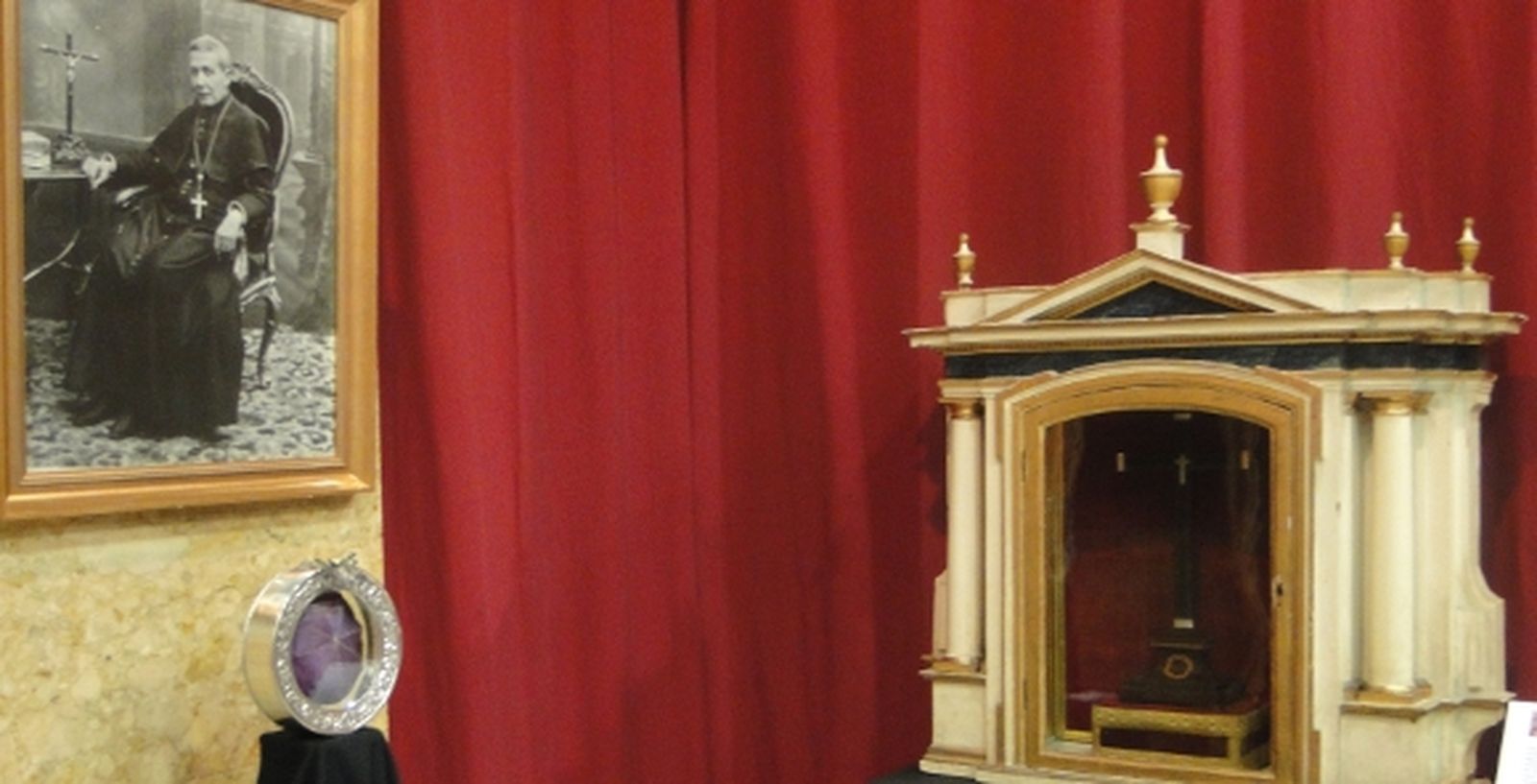 Los tesoros de la Escuela de Cristo, en el Mercantil