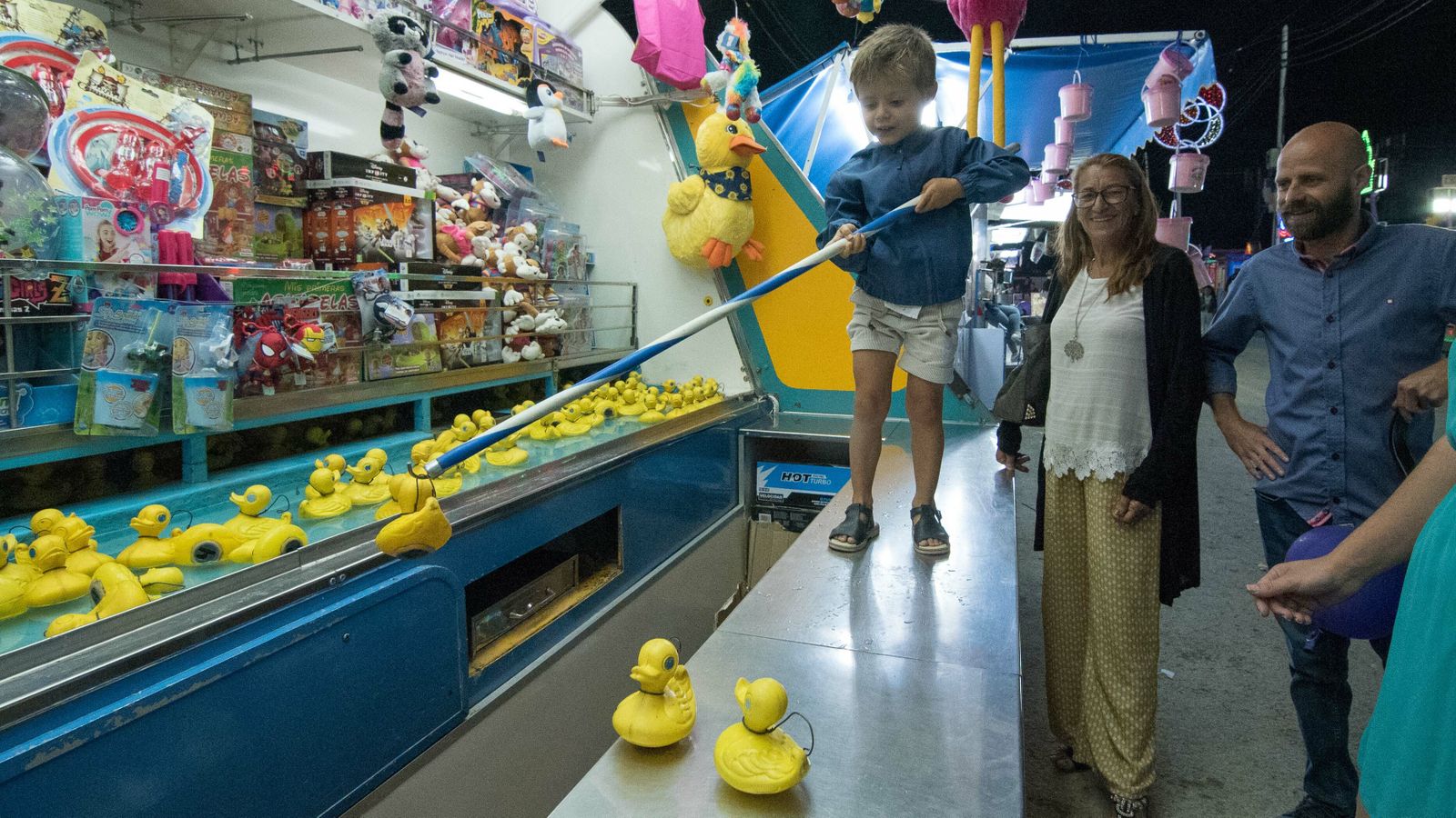 Viernes de Feria de la Línea en imagenes