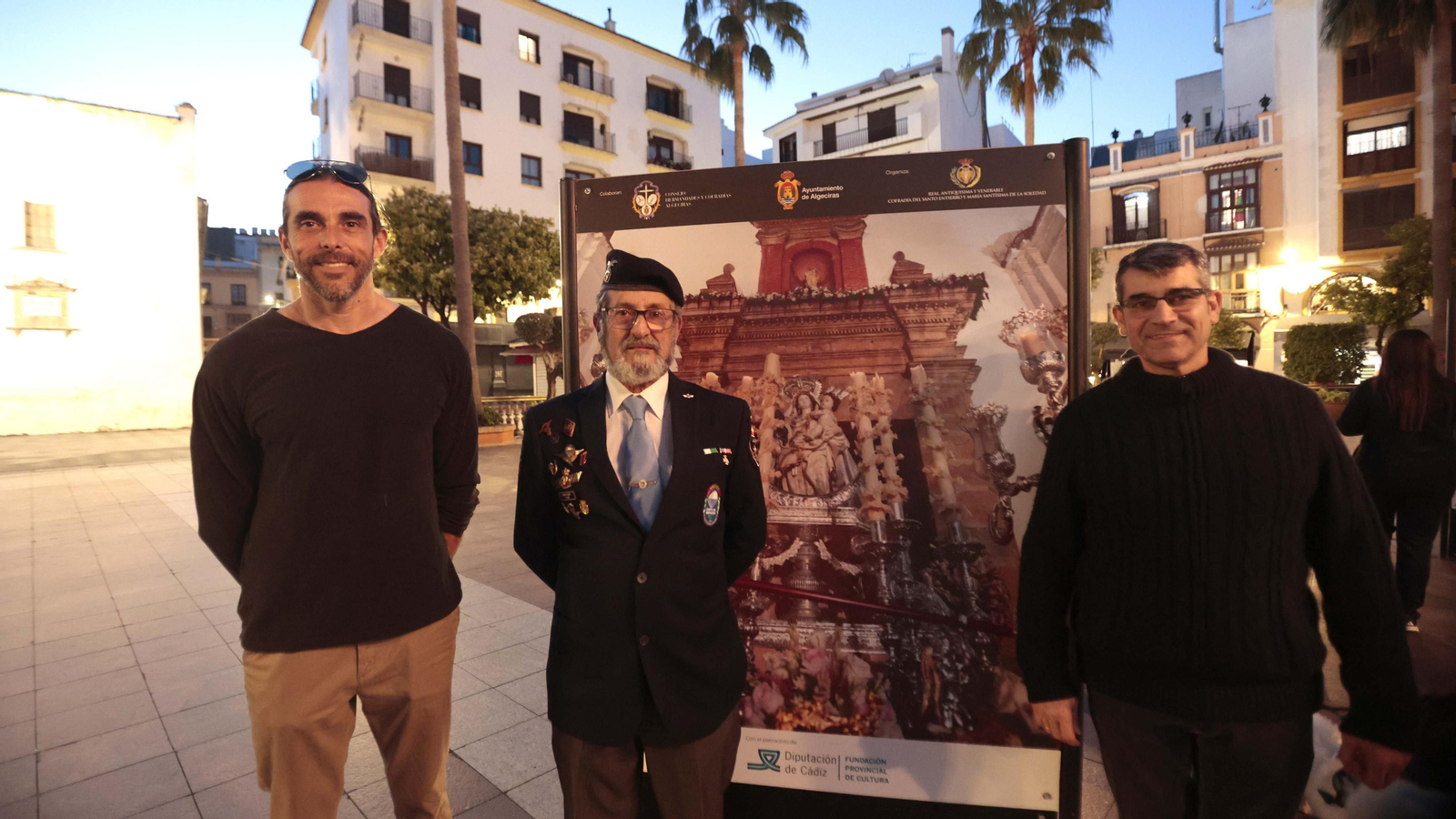 La exposición fotográfica de la Magna Mariana en la Plaza Alta de Algeciras, en imágenes