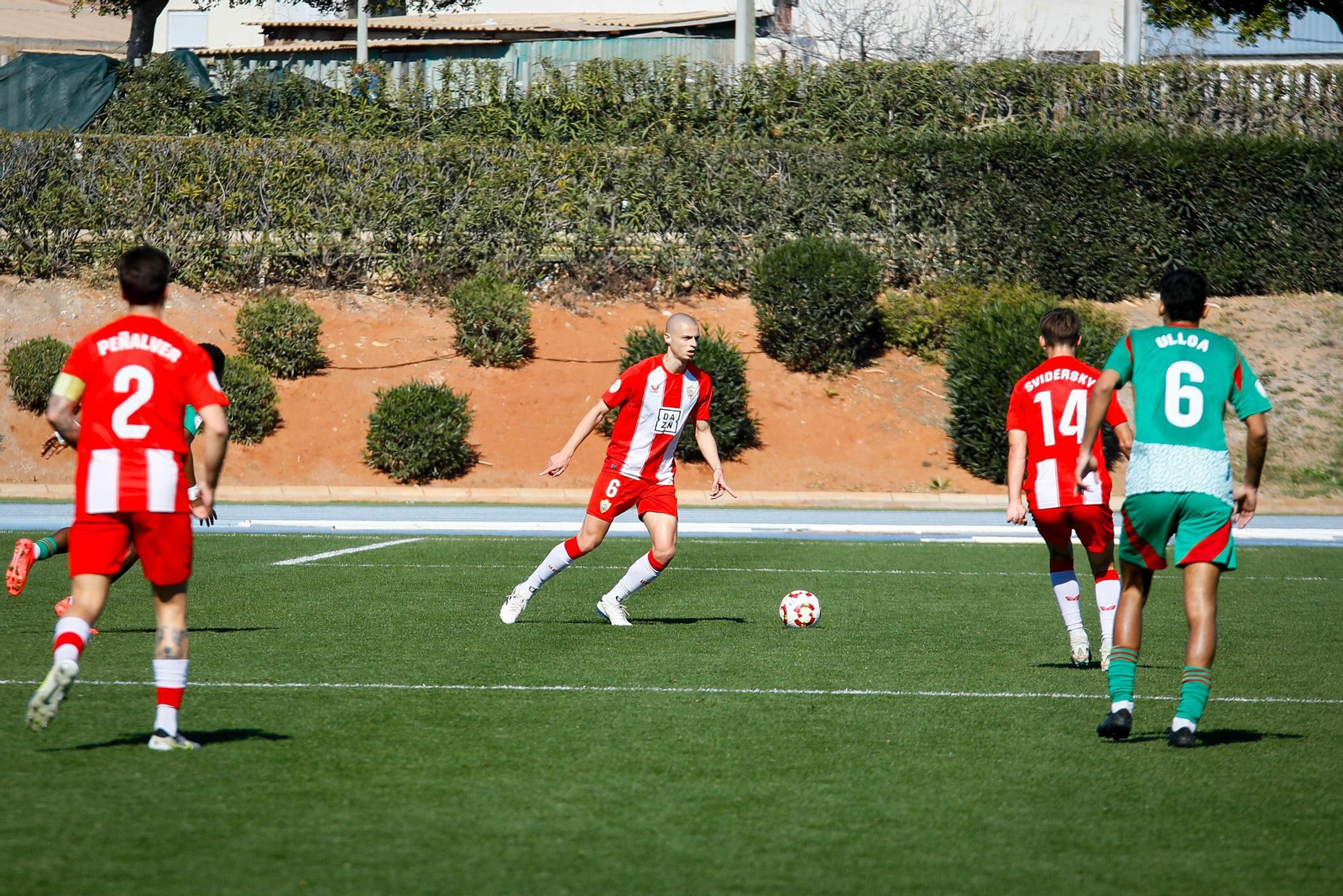 Las imágenes de Segunda RFEF entre Almeria B y recreativo de Granada