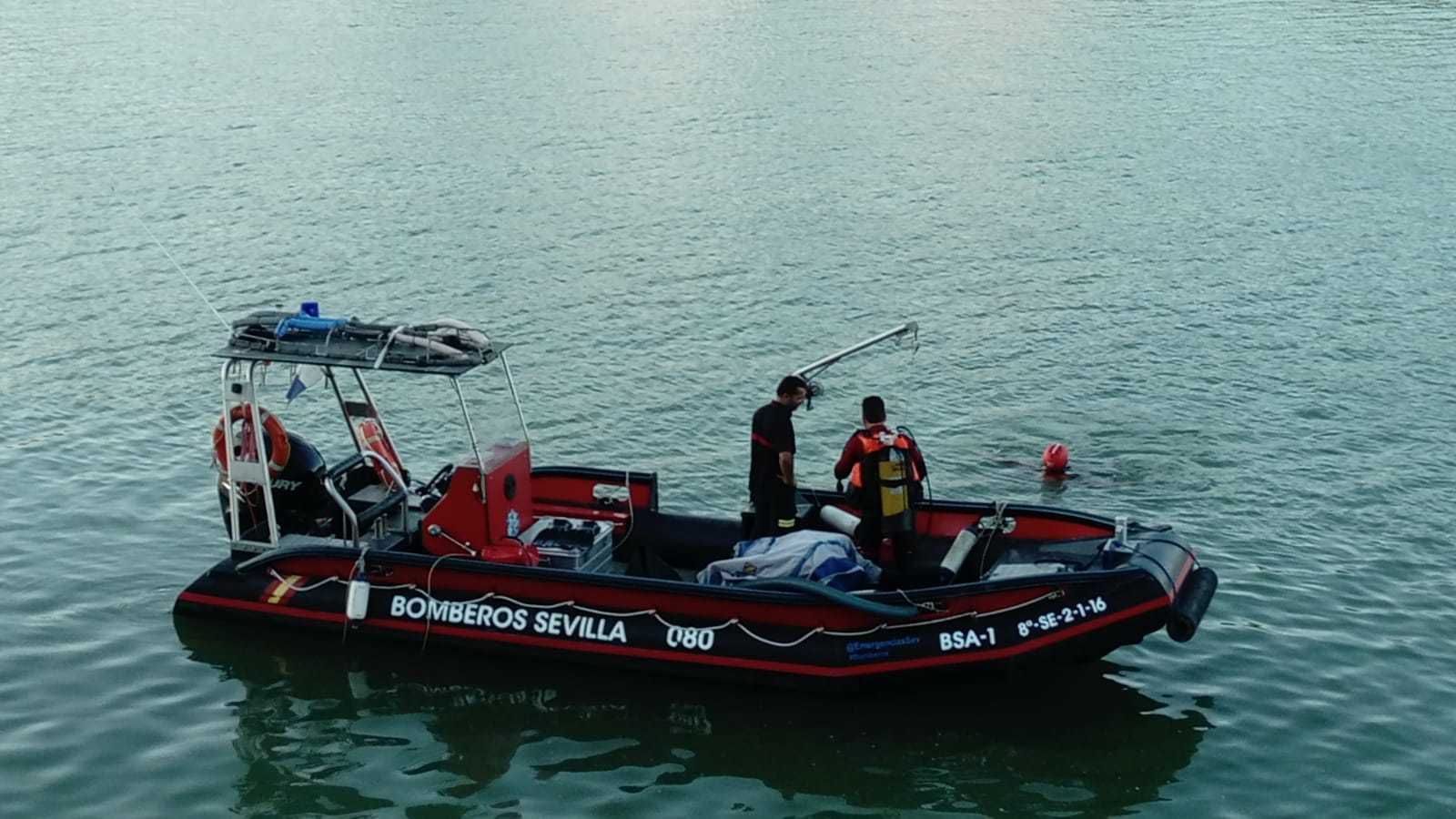 La  Unidad de Rescate Subacúatica de los Bomberos de Sevilla