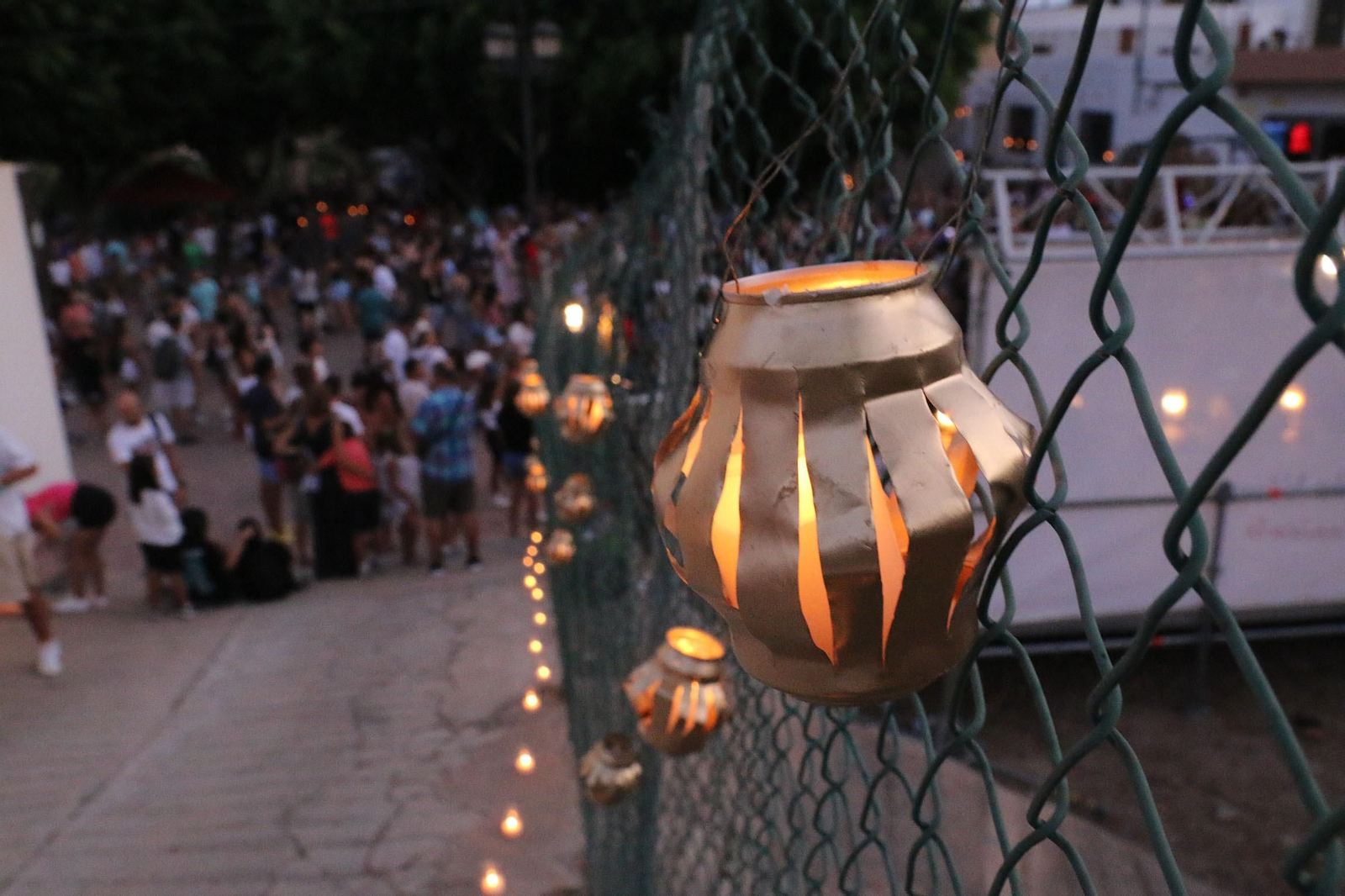 Las imágenes de la Noche de las Velas en Vícar