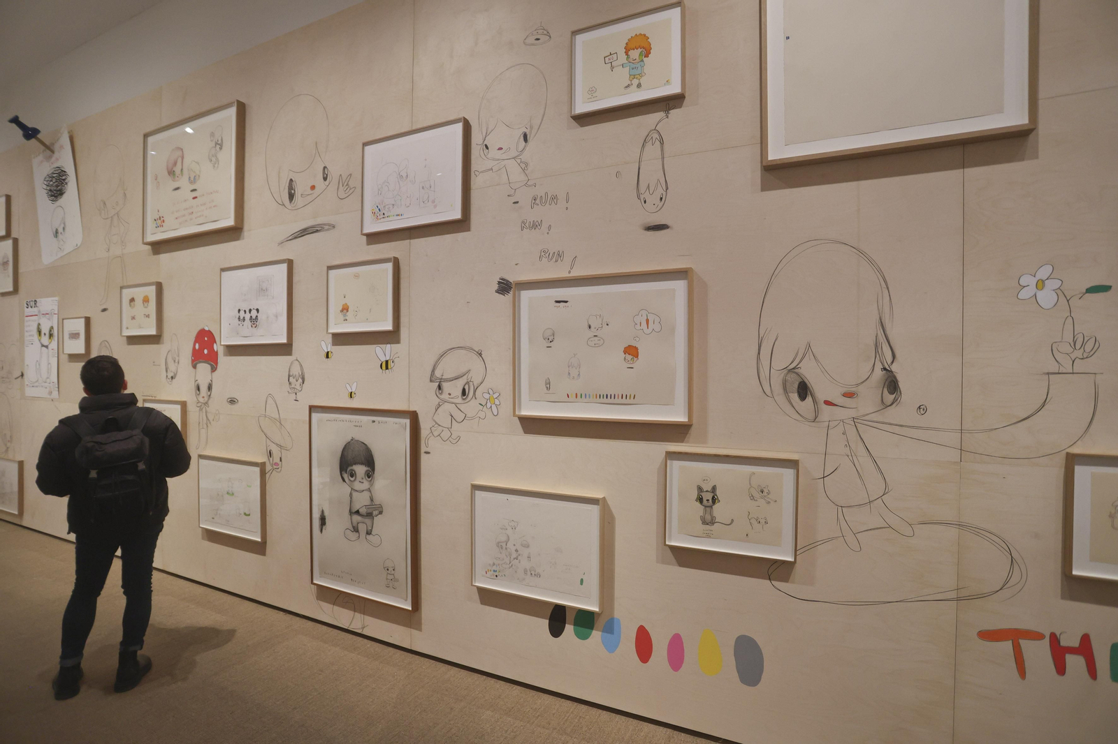 Las fotos de la exposición de Javier Calleja en Málaga y su gato Günter