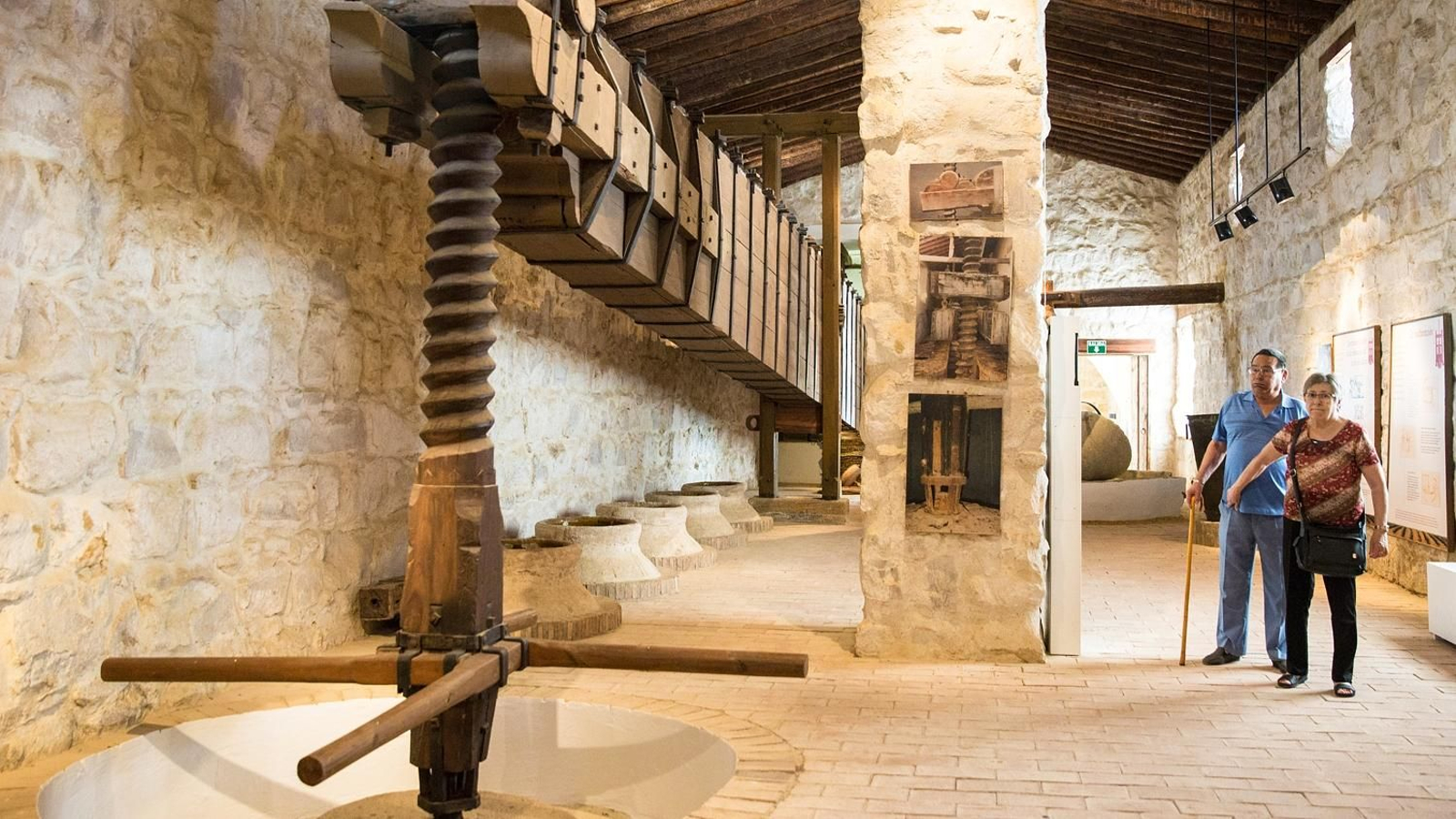 La impresionante prensa romana original que puede verse en el museo.