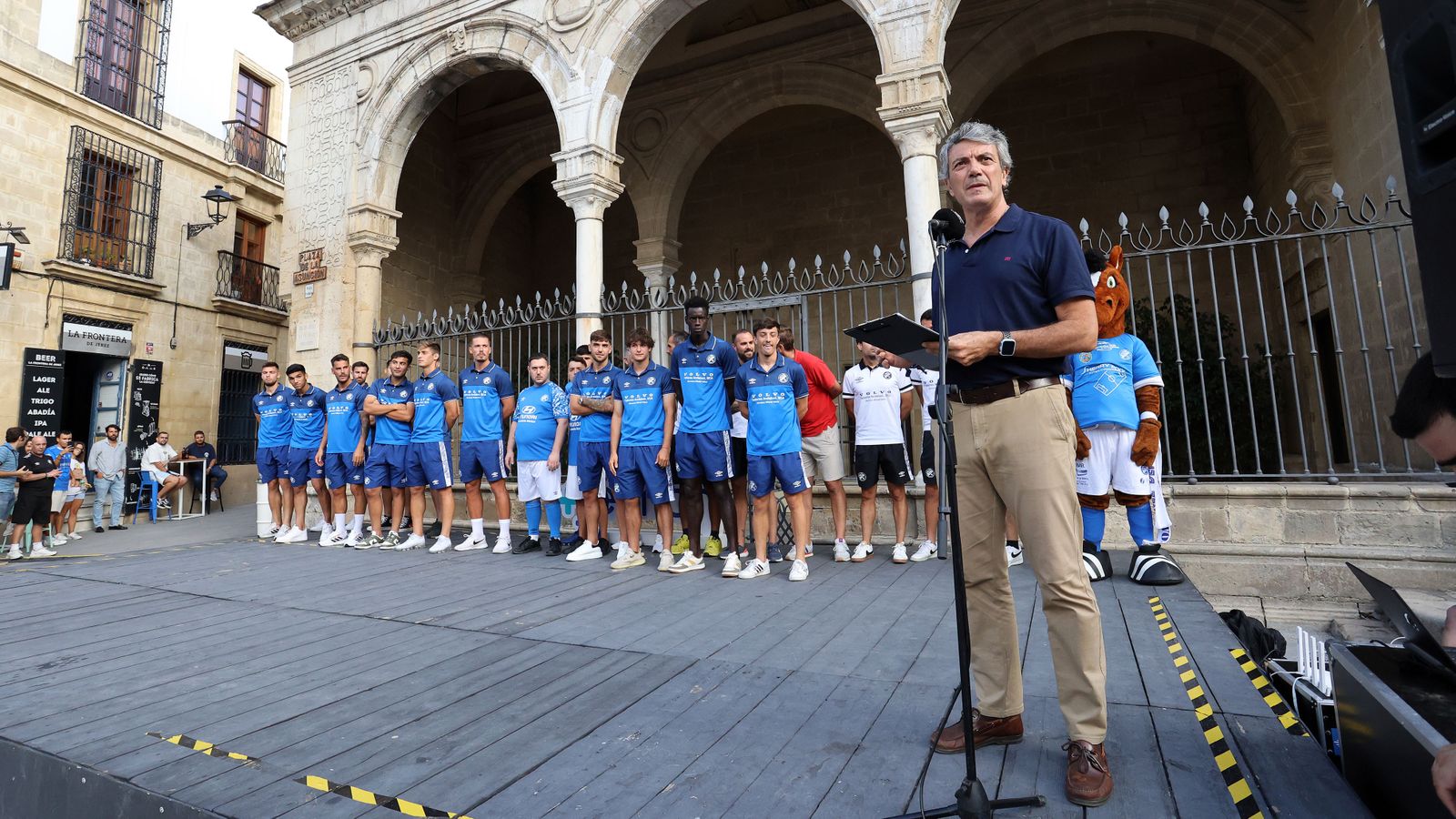 Presentación nuevas equipaciones del Xerez DFC 23-24