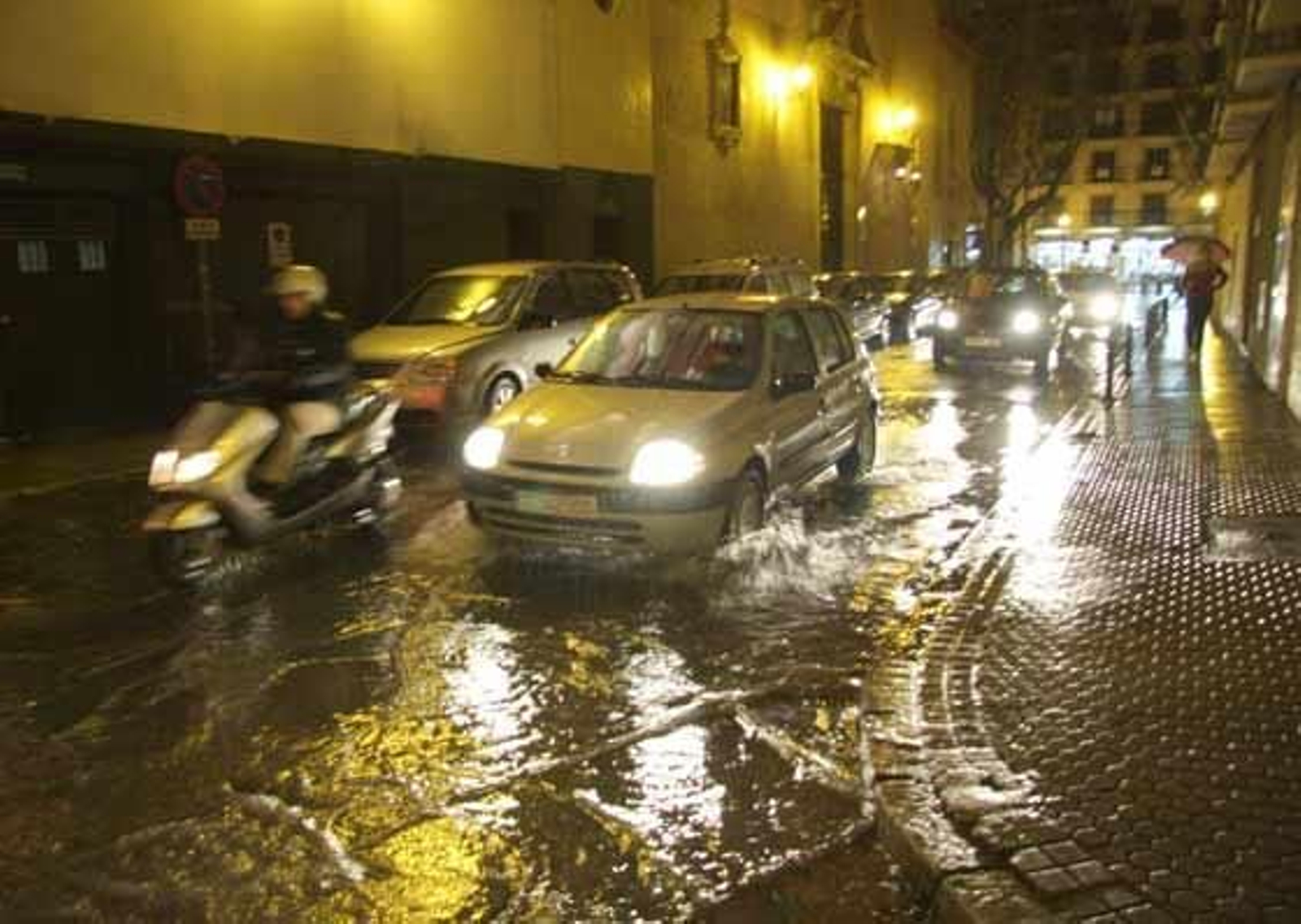 Numerosas calles quedaron anegadas.

Foto: Victoria Hidalgo