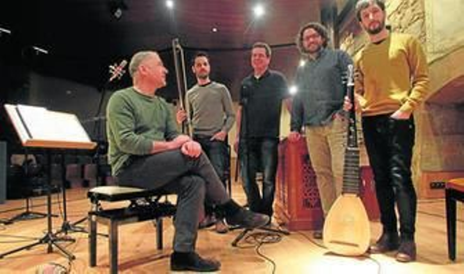 Stefan Winter (productor), Daniel Zapico, Adrian von Ripka (ingeniero de sonido), Aarón Zapico y Pablo Zapico.