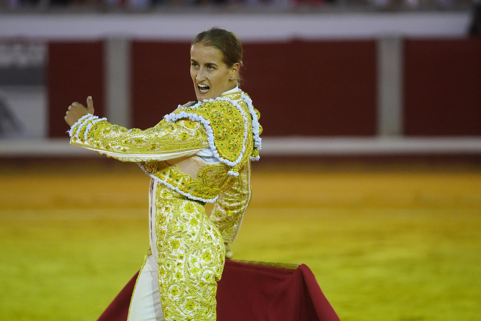 El triunfo de Rocío Romero, Manzanares y Roca Rey en la plaza de toros Pozoblanco, en imágenes