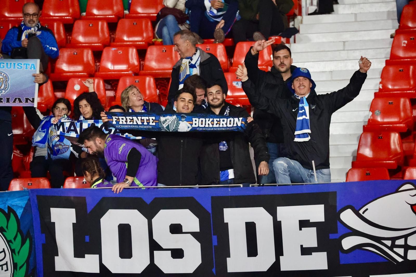 Búscate en las gradas durante el UD Almería-Málaga CF