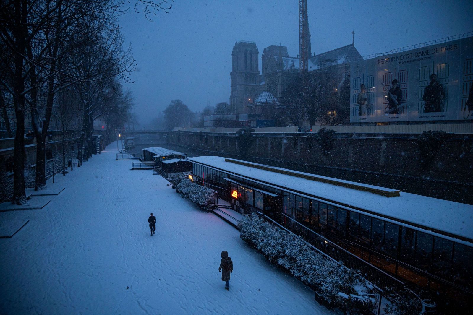 Las fotos del temporal de nieve en París