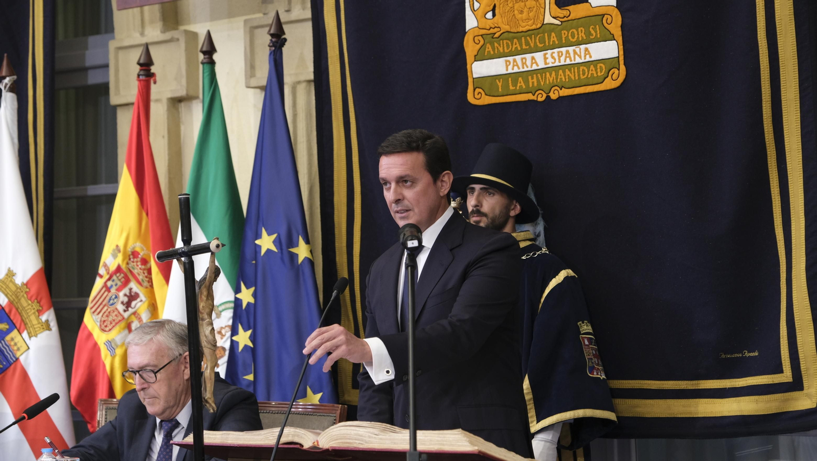 Imágenes del acto de constitución de la Diputación de Almería