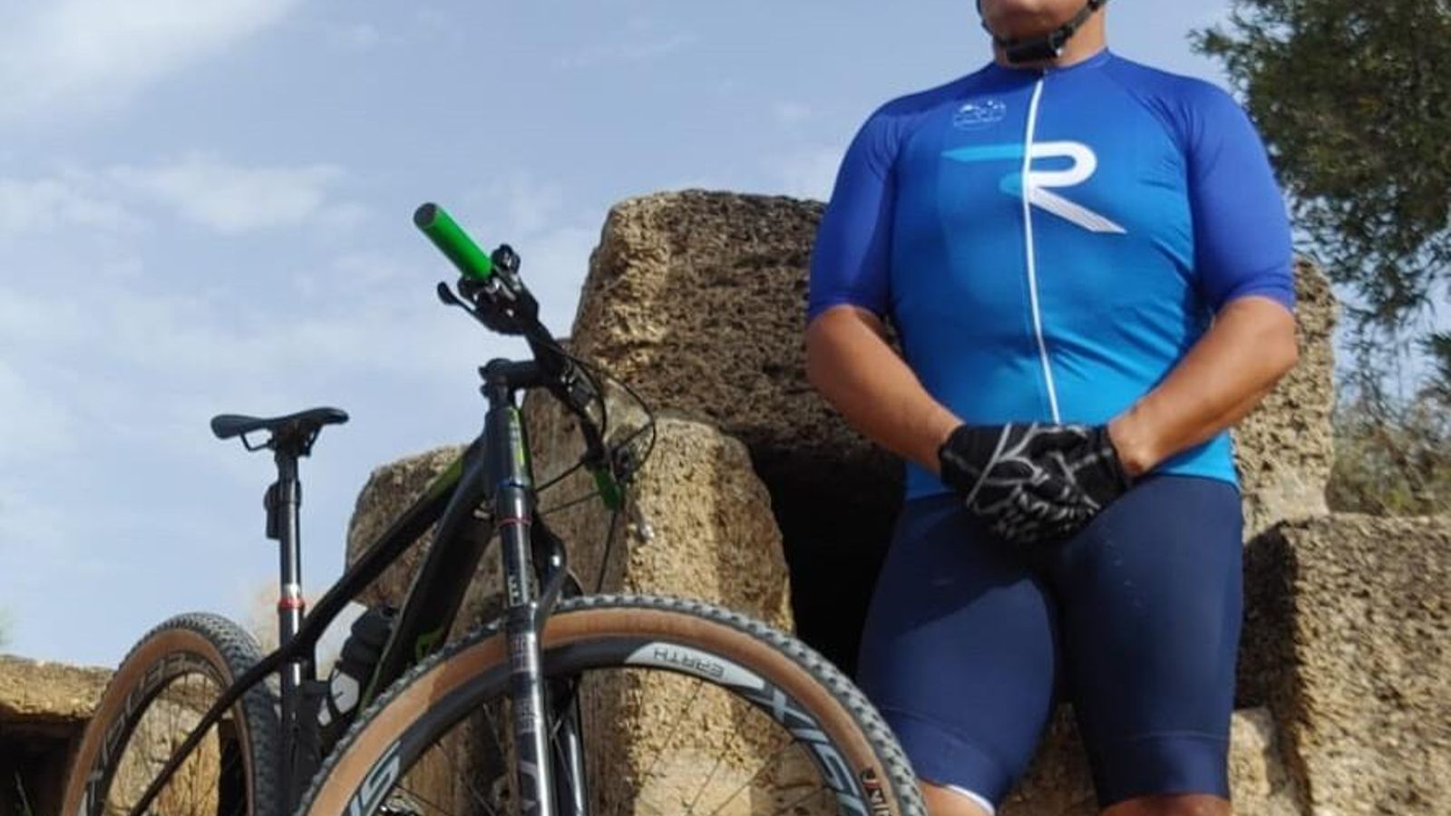 Sergio Cámara, en una de sus rutas diarias con la bici.