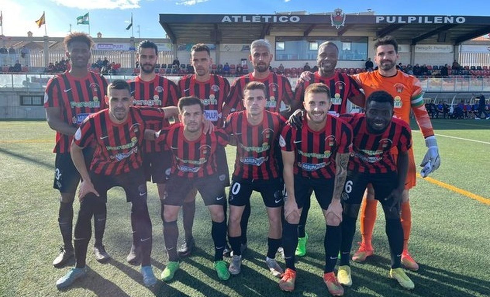 Formación del Atlético Pulpileño en un partido en el San Miguel