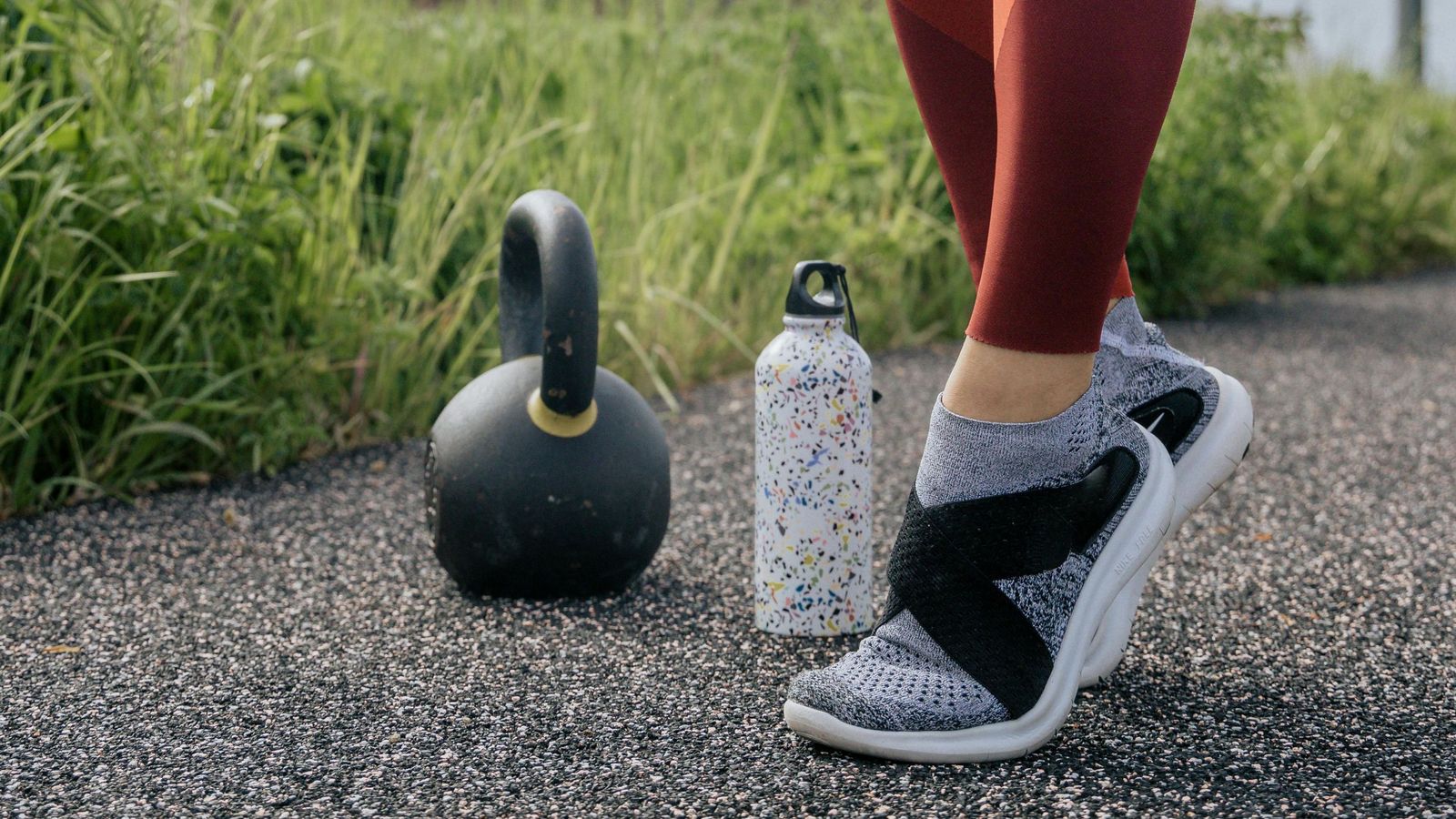 Descubre las zapatillas deportivas que te llevarán a lo más alto en cada entrenamiento