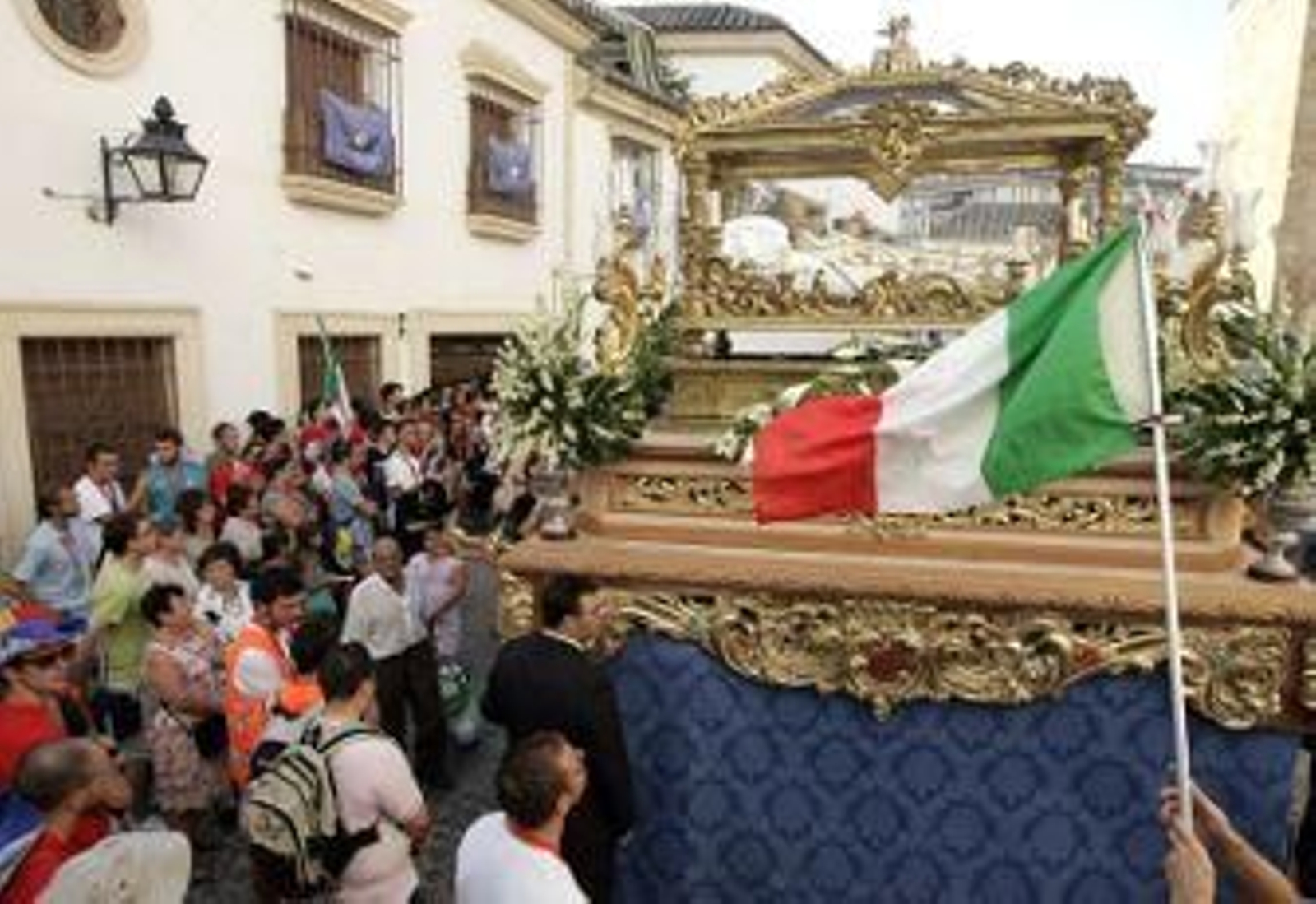 Fervor multilingüe en San Basilio