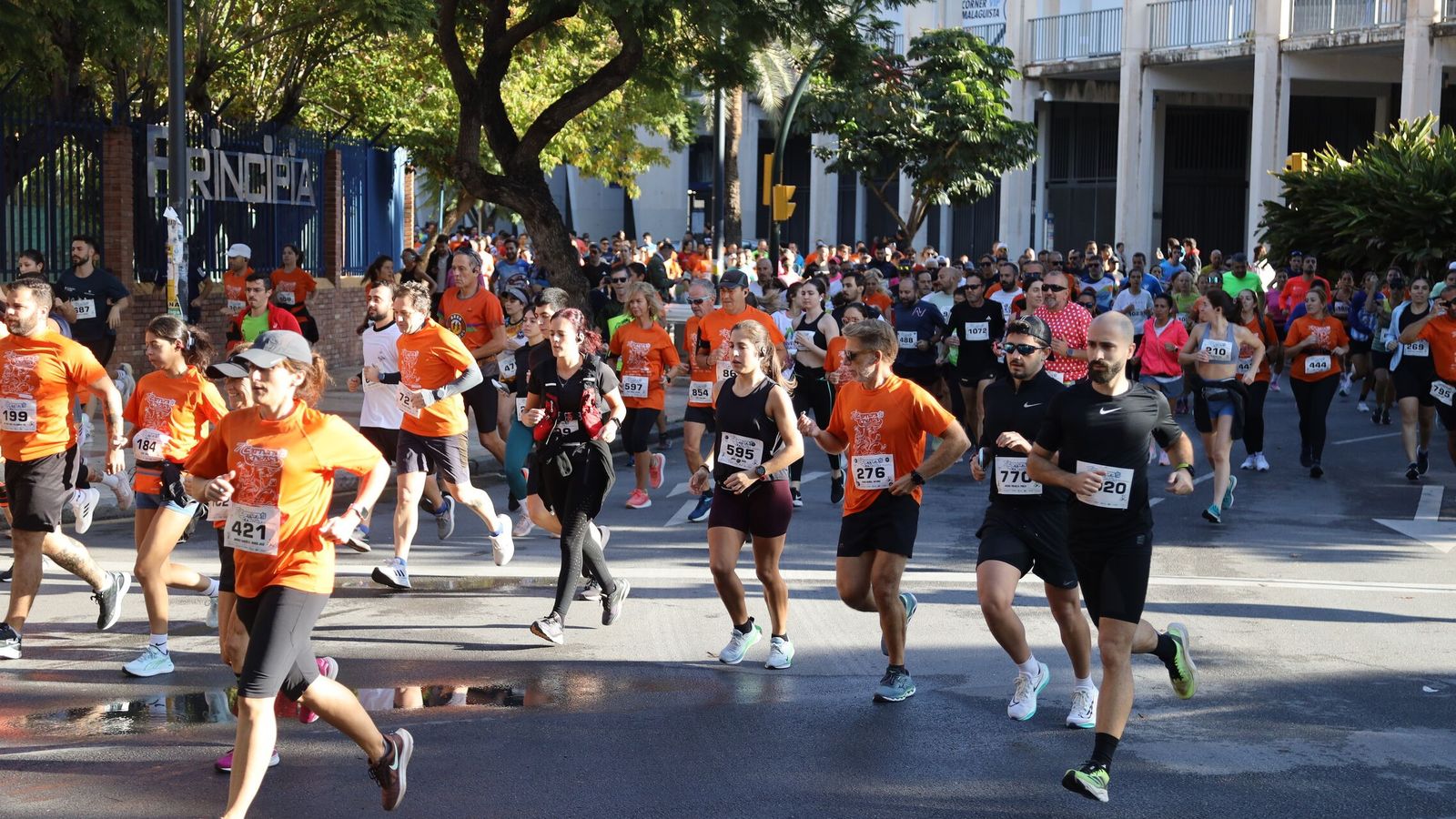 Búscate en las fotos de la Carrera de la Prensa en Málaga