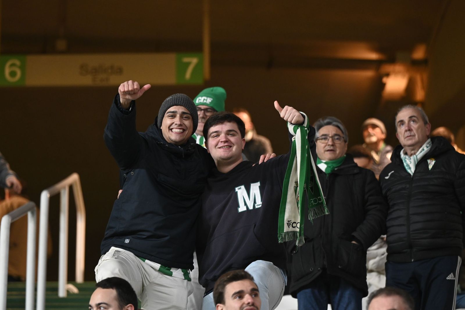 Las fotos del espectacular ambiente en El Arcángel en el derbi andaluz entre Córdoba CF y Málaga