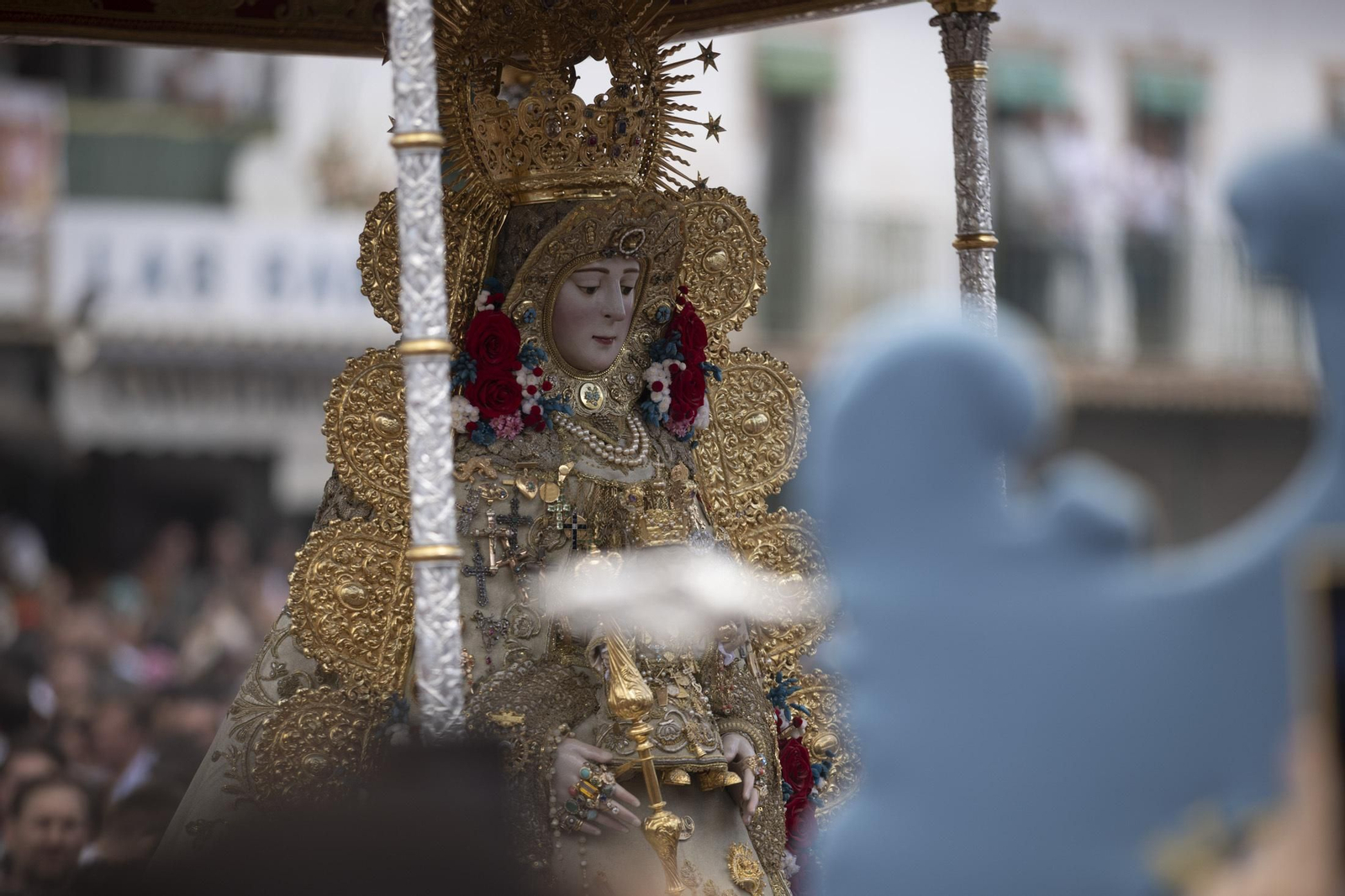 Las mejores imágenes de la procesión de la Virgen del Rocío en la aldea