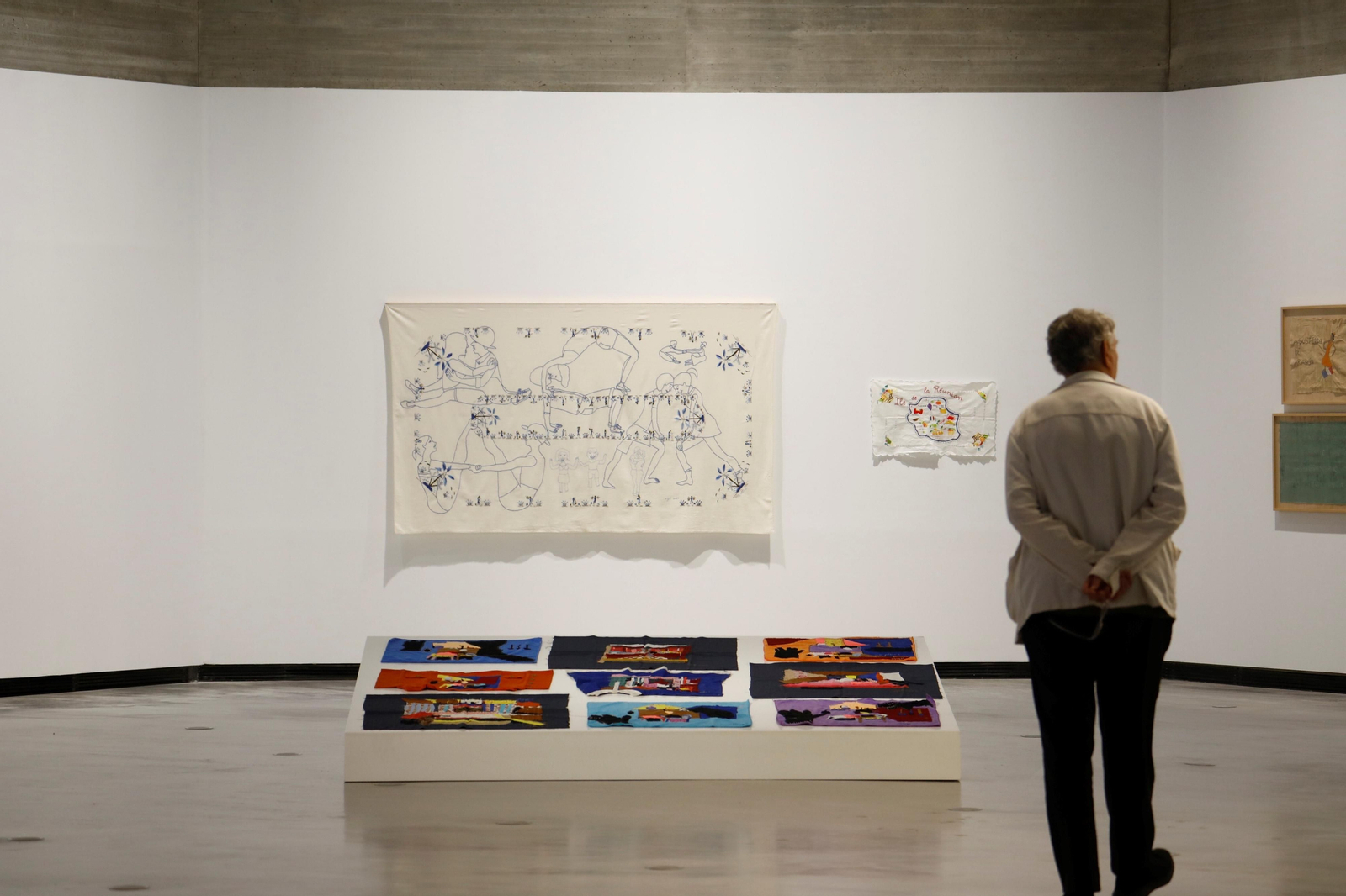 Las exposiciones 'Coser el río' y 'Naturaleza perturbada' en el C3A de Córdoba, en imágenes