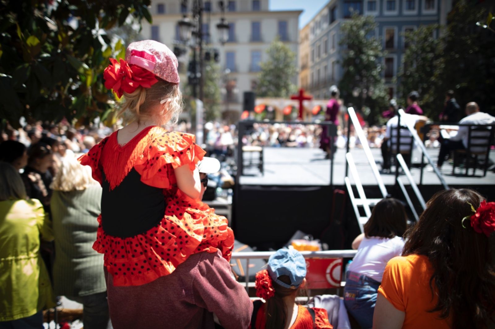Los mejores momentos del primer día de Cruces en Granada en fotos