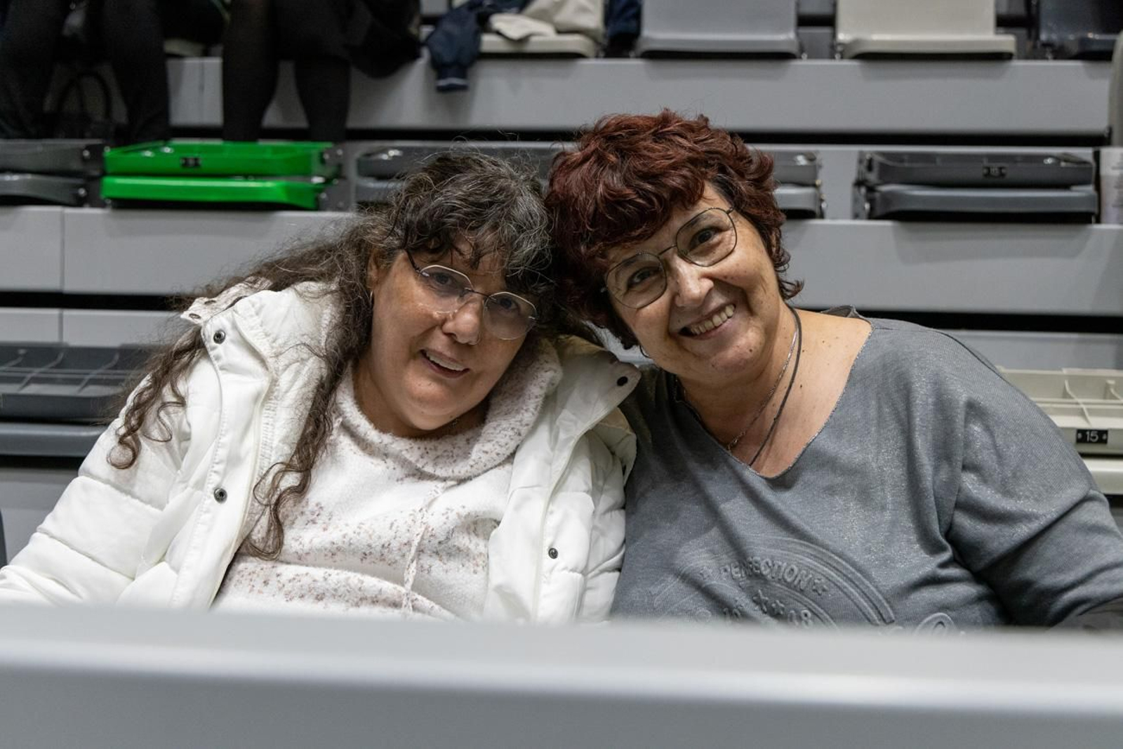 Así se disfruta en Jaén del concierto de Raphael, "Raphaelísimo"