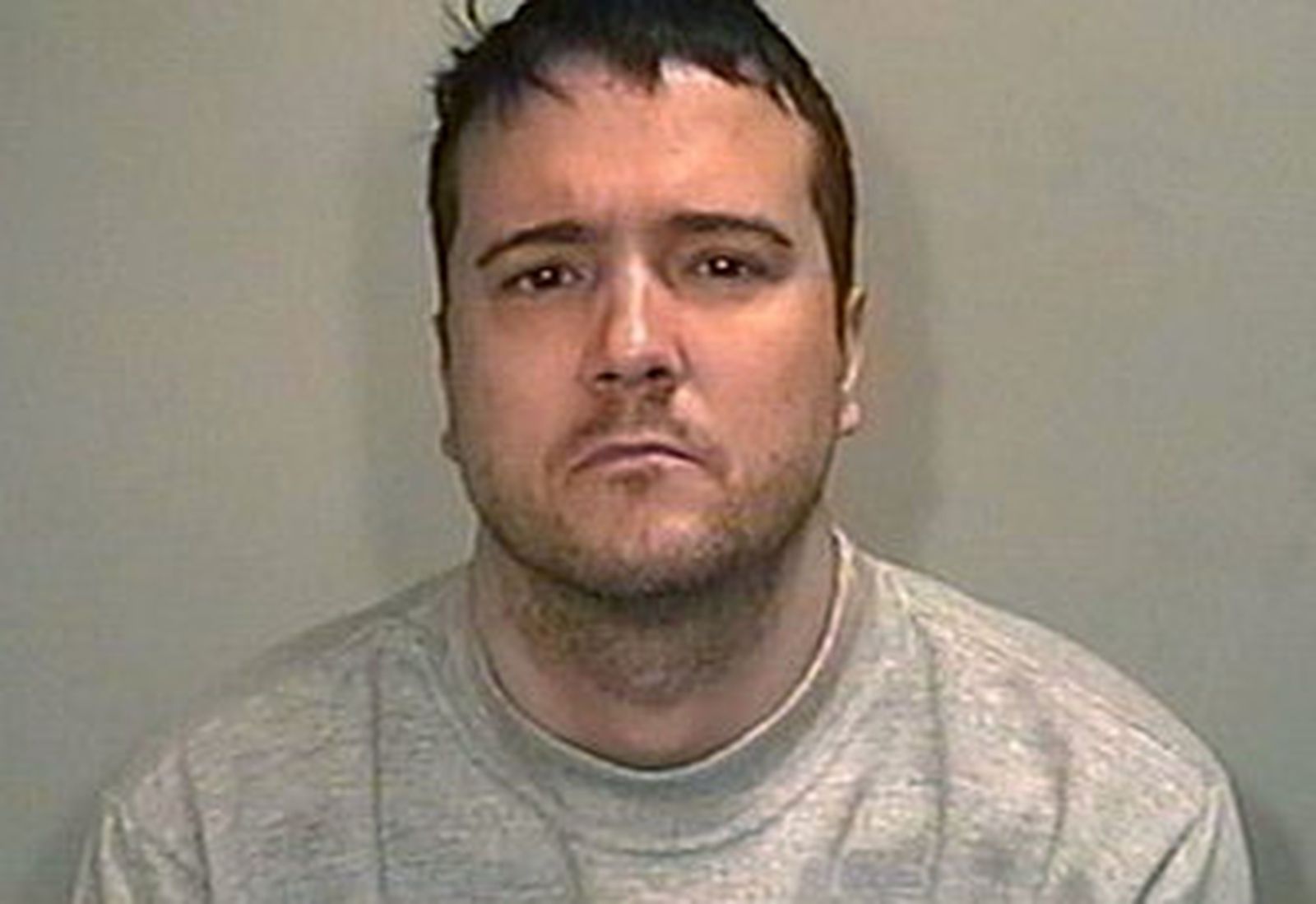 Cadena perpetua en el Reino Unido para el 'caníbal de la ballesta'