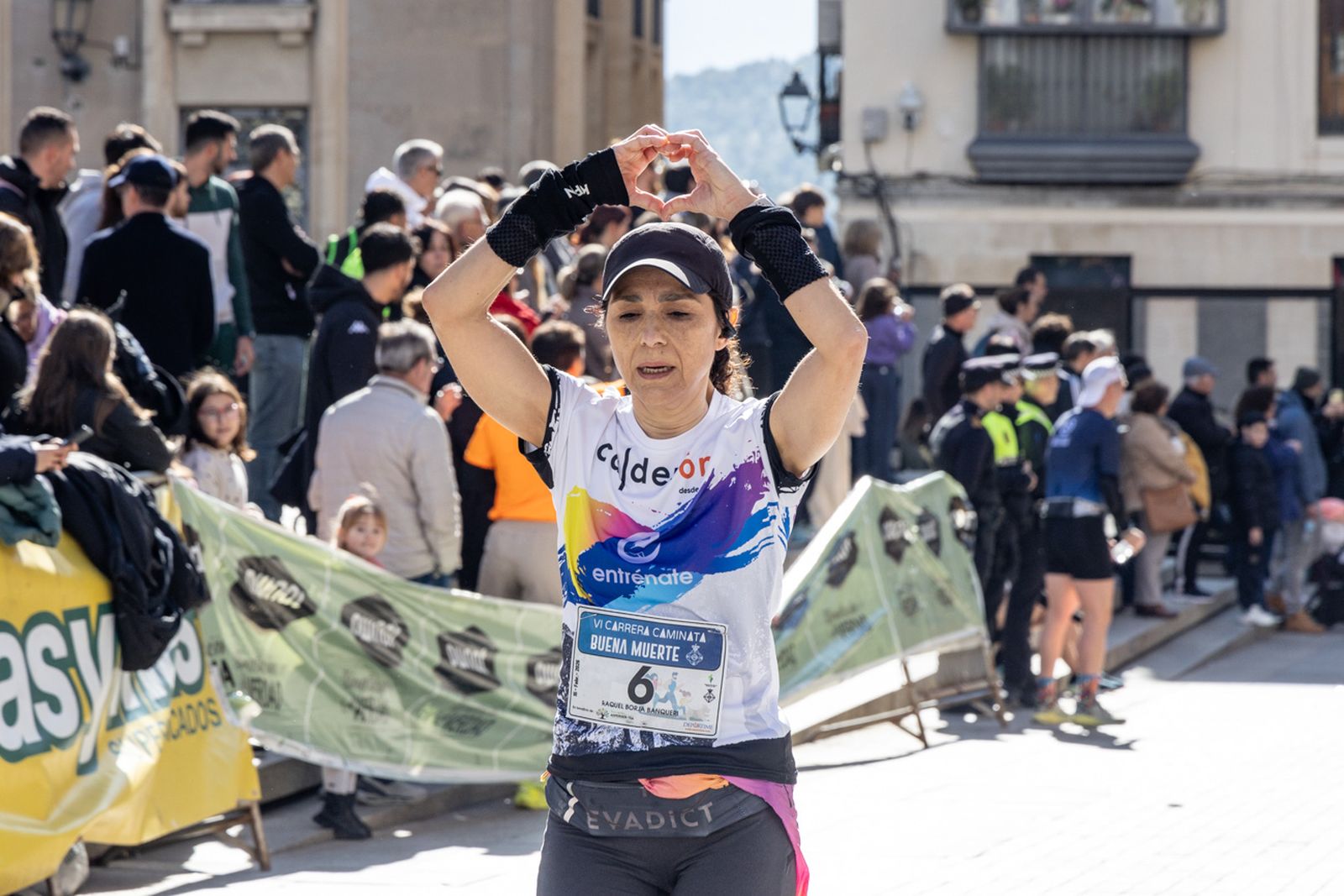 En imágenes: deporte y solidaridad se dan la mano en la VI Carrera-Caminata de la Hermandad de la Buena Muerte (2)