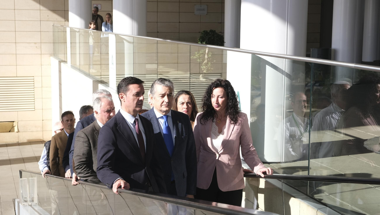 Visita del Consejero de Salud, Antonio Sanz, al nuevo edificio de consultas externas del Hospital Torrecárdenas, en imágenes