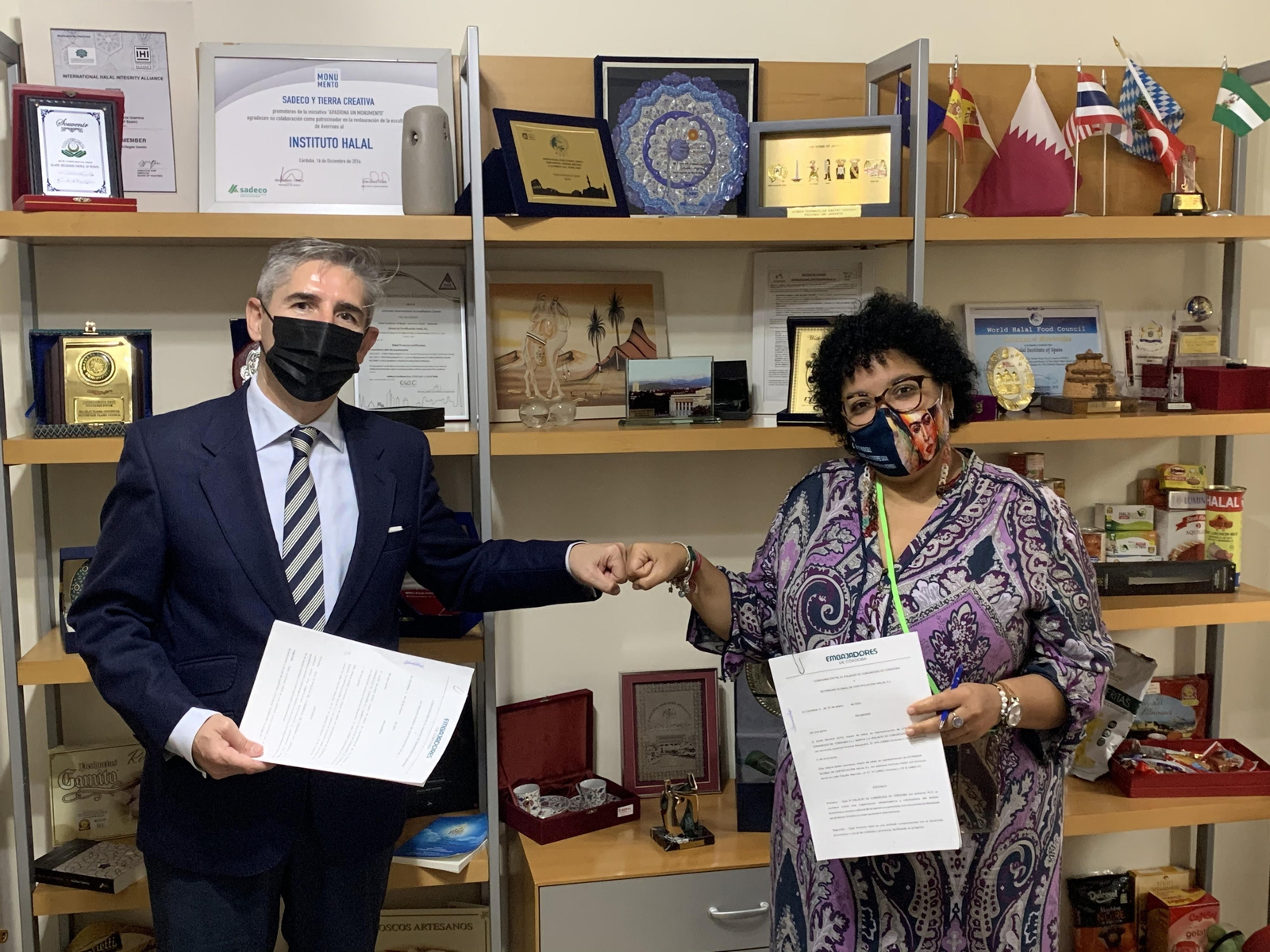 firma del Palacio de Congresos con la Junta Islámica, la Fundación Las Fuentes y el Insituto Hala